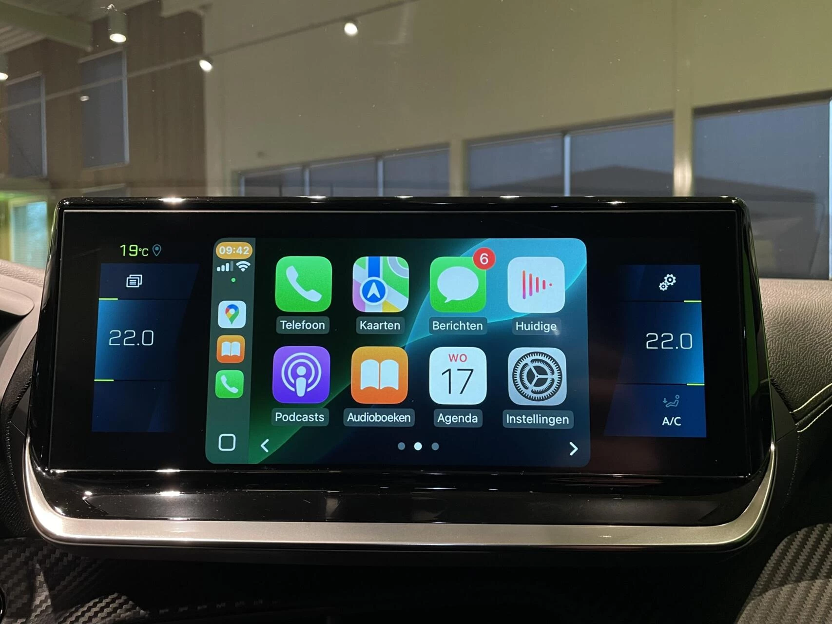 Hoofdafbeelding Peugeot e-208