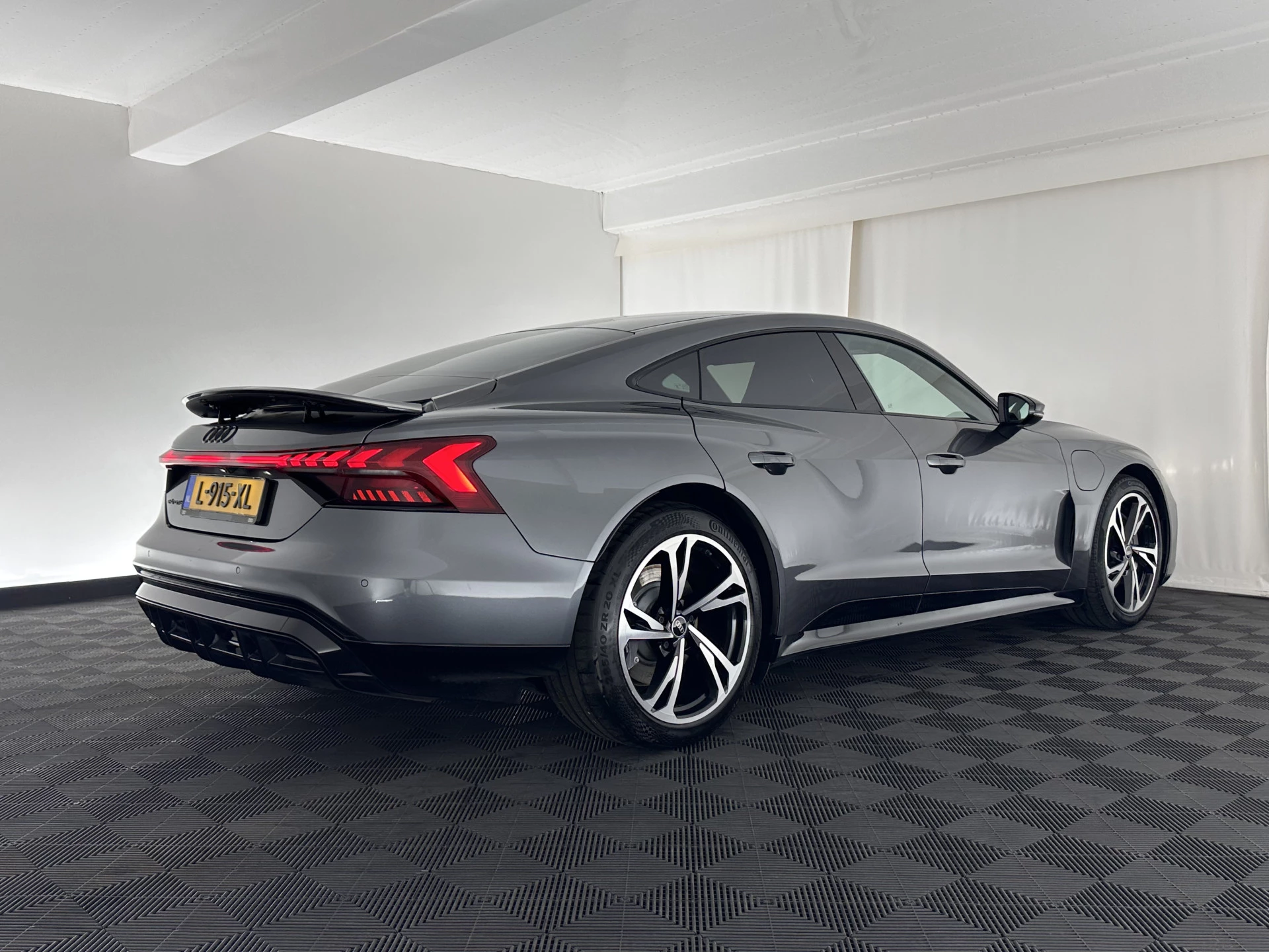 Hoofdafbeelding Audi e-tron GT