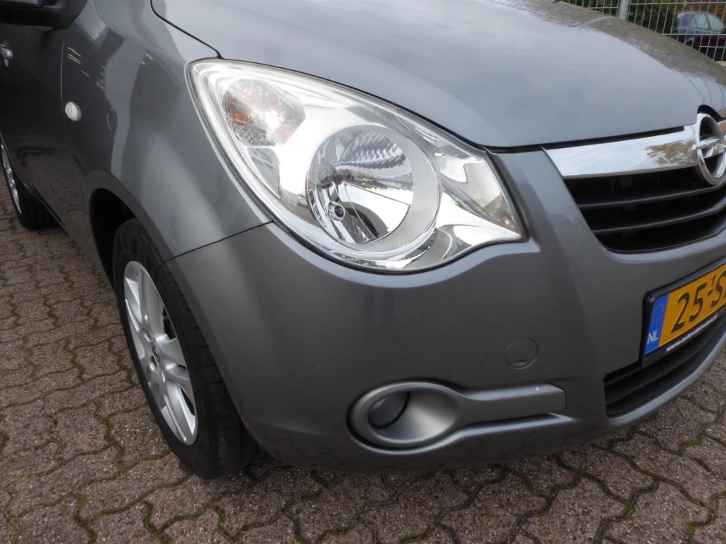 Hoofdafbeelding Opel Agila
