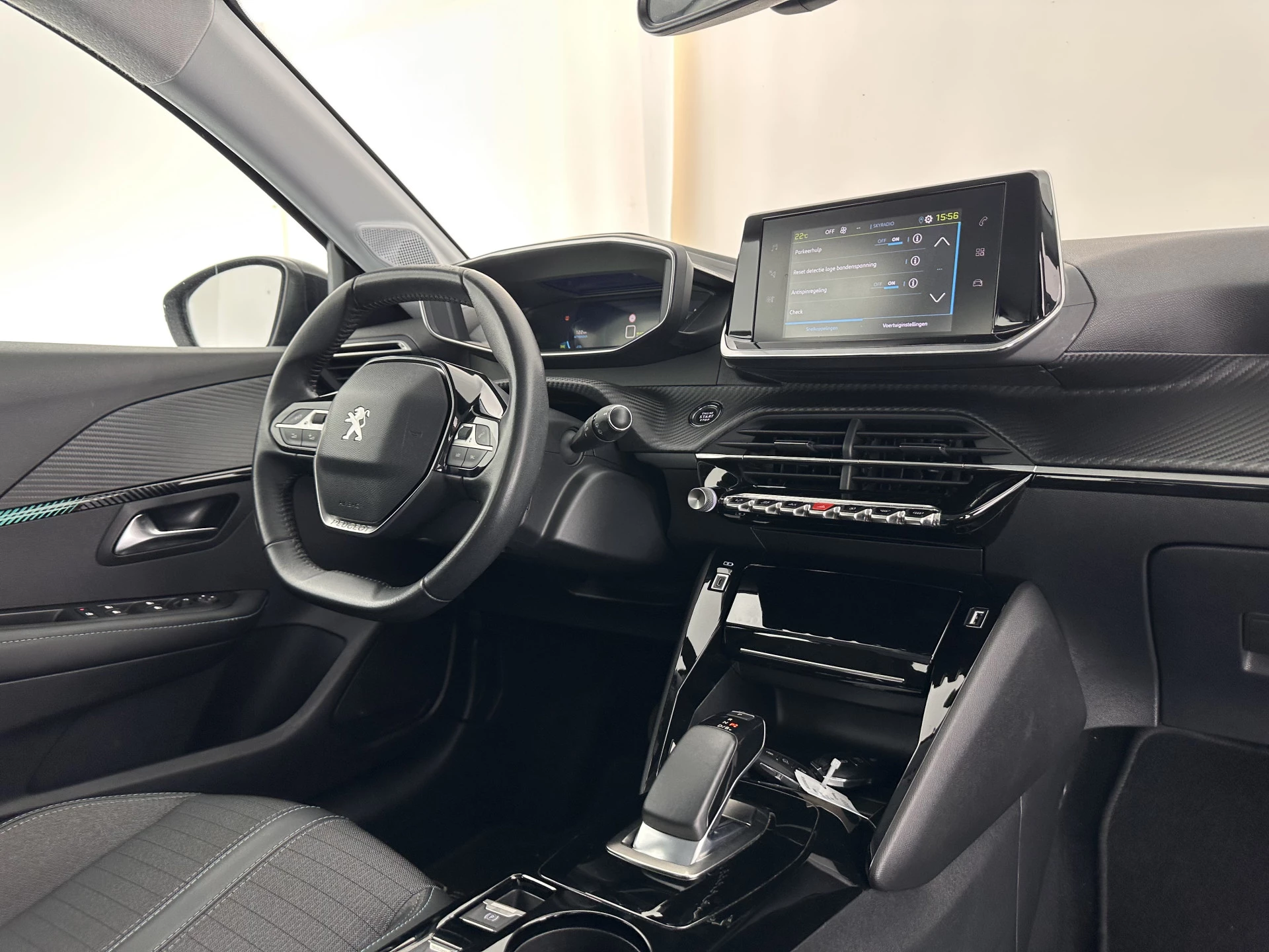 Hoofdafbeelding Peugeot e-208