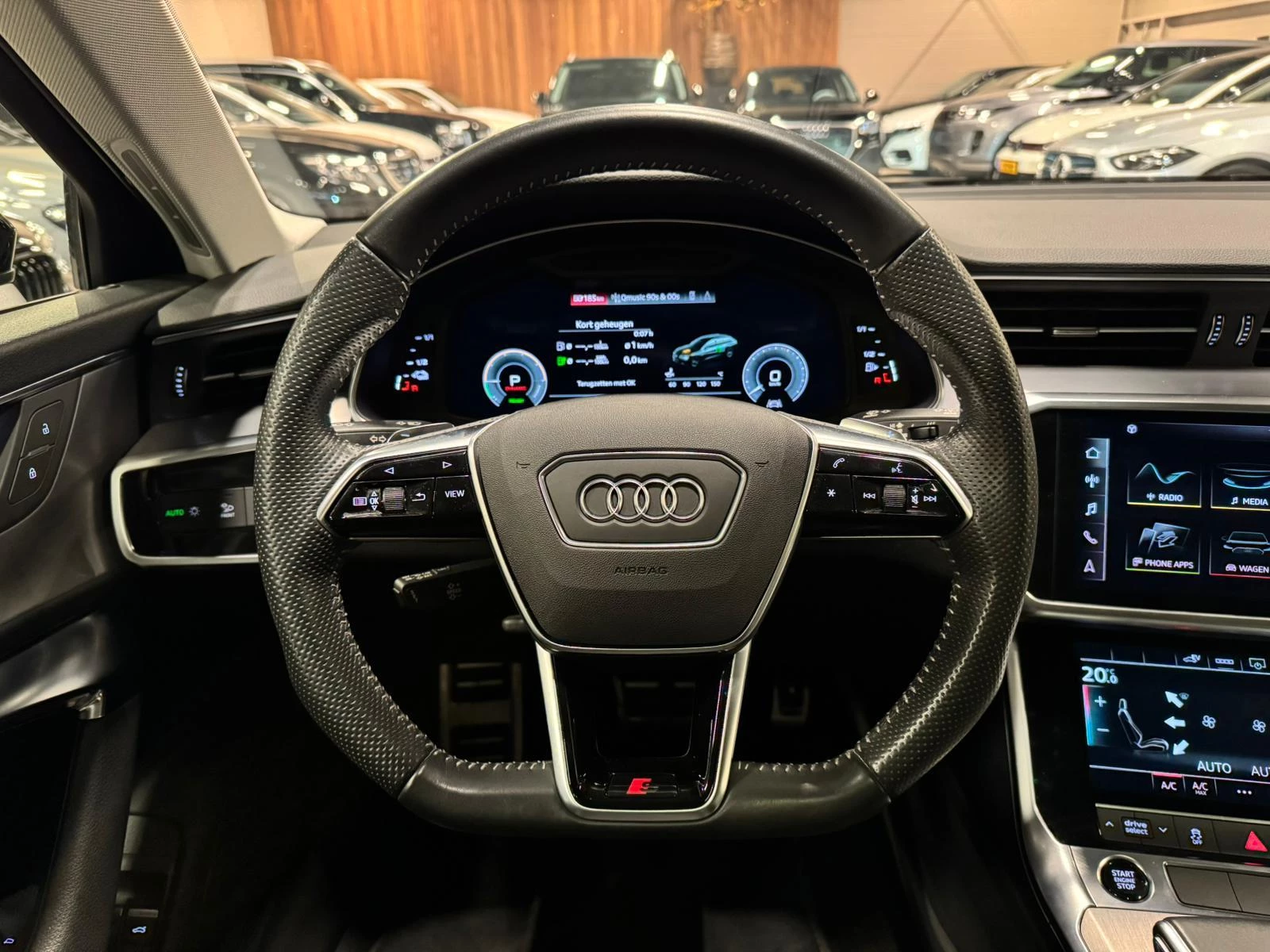 Hoofdafbeelding Audi A6