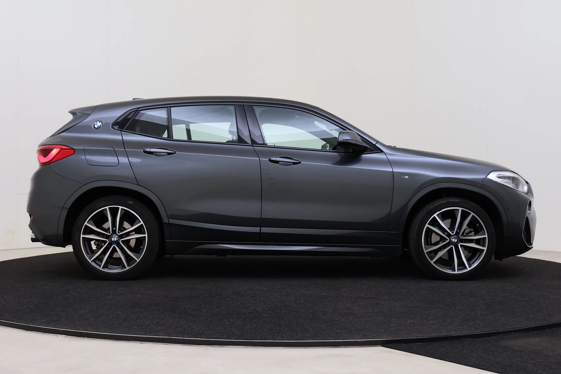Hoofdafbeelding BMW X2