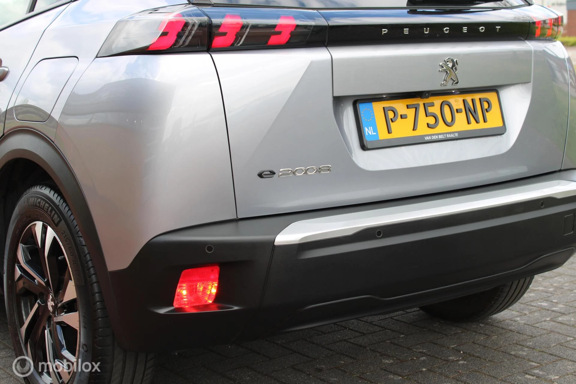 Hoofdafbeelding Peugeot e-2008