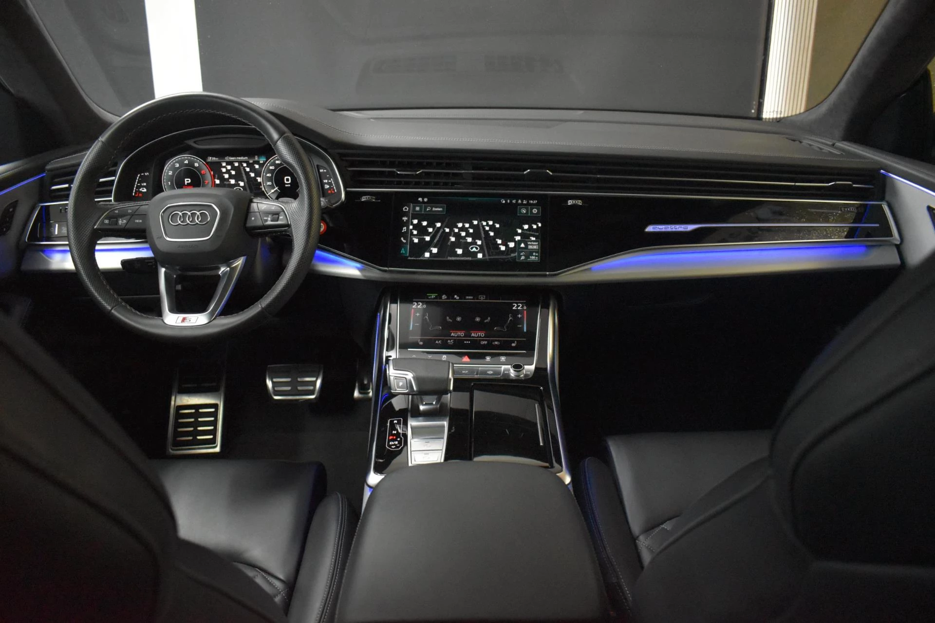 Hoofdafbeelding Audi Q8