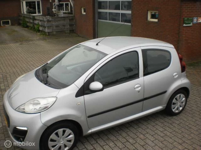 Hoofdafbeelding Peugeot 107