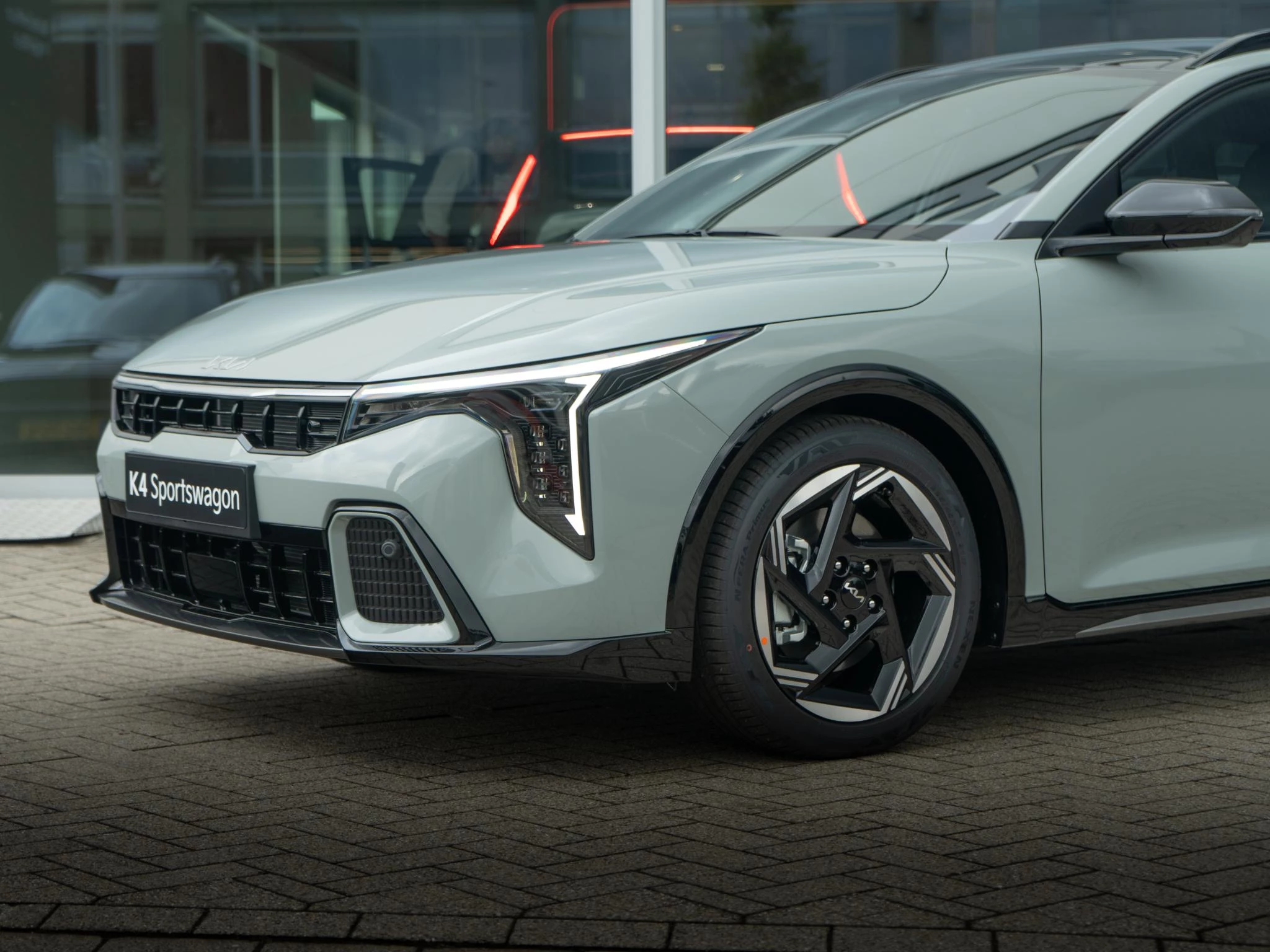 Hoofdafbeelding Kia K4