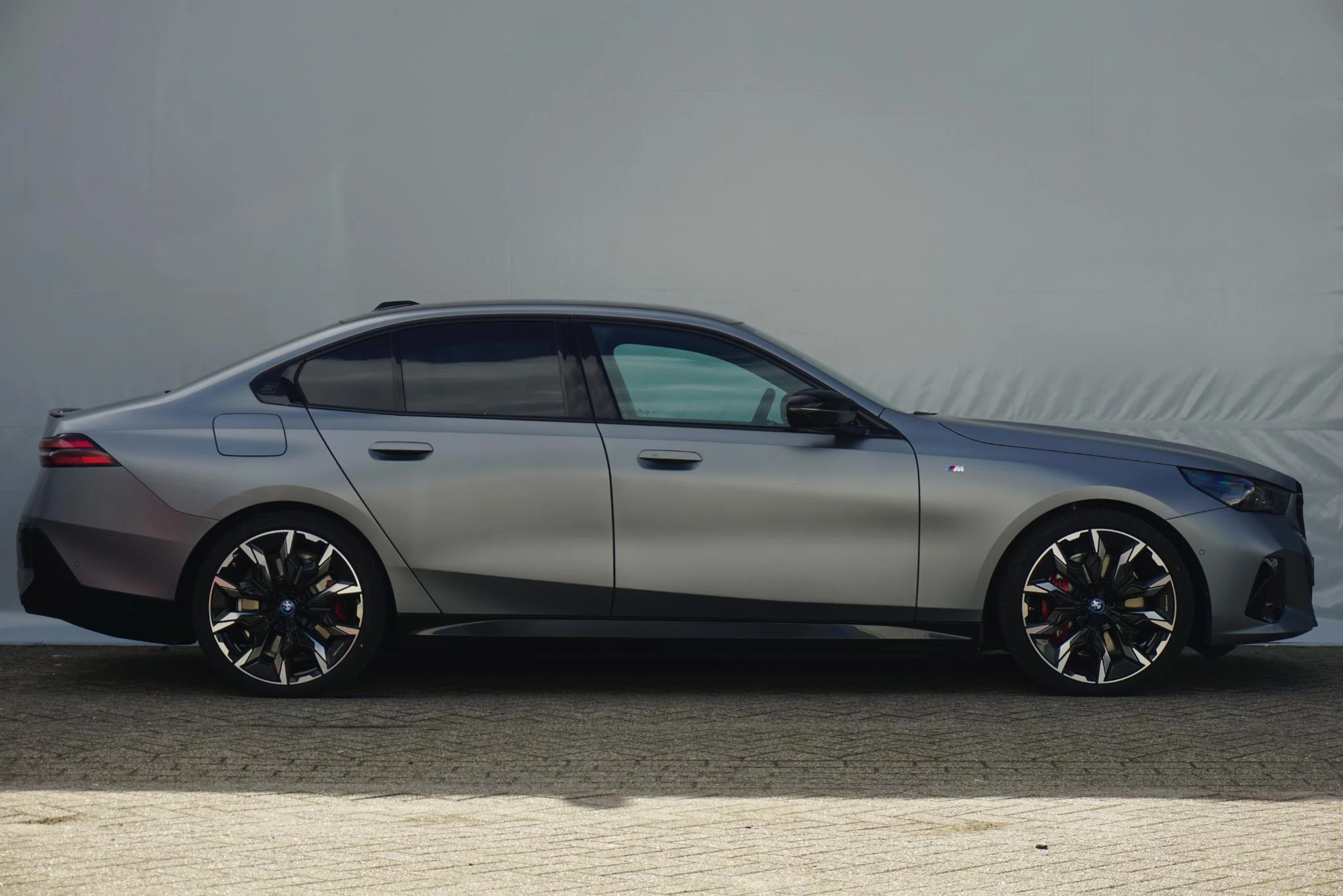 Hoofdafbeelding BMW i5