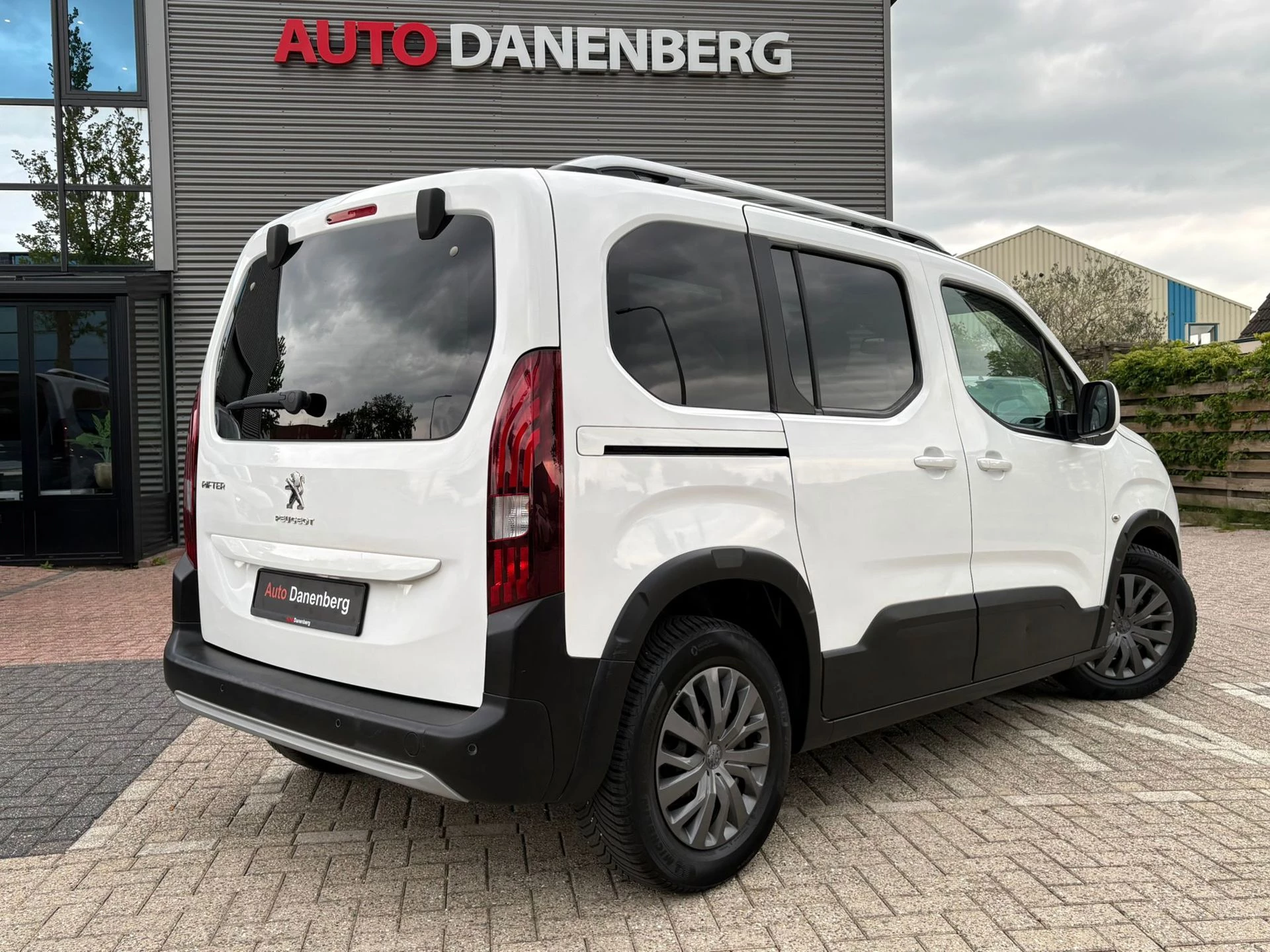 Hoofdafbeelding Peugeot Rifter