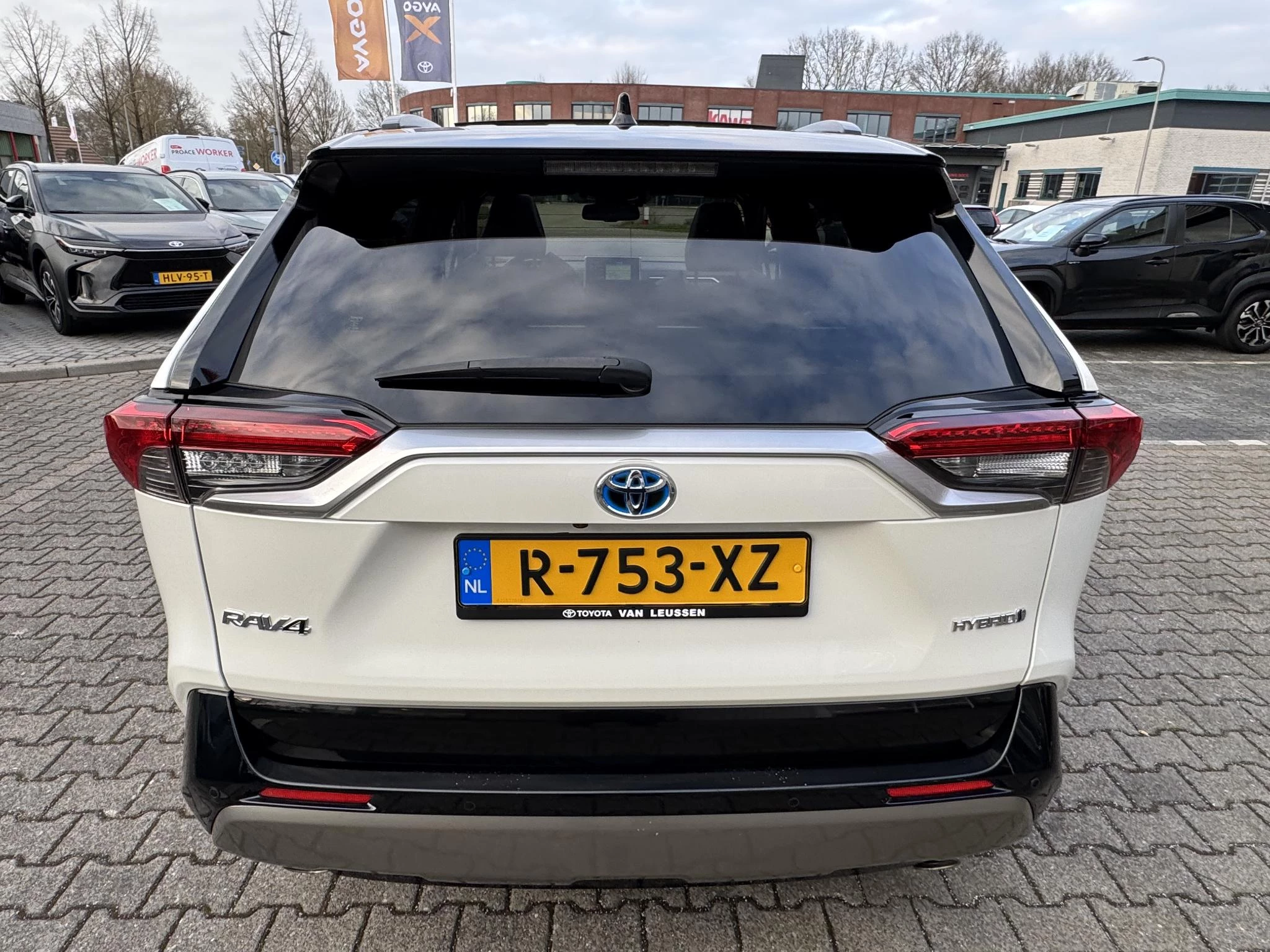 Hoofdafbeelding Toyota RAV4