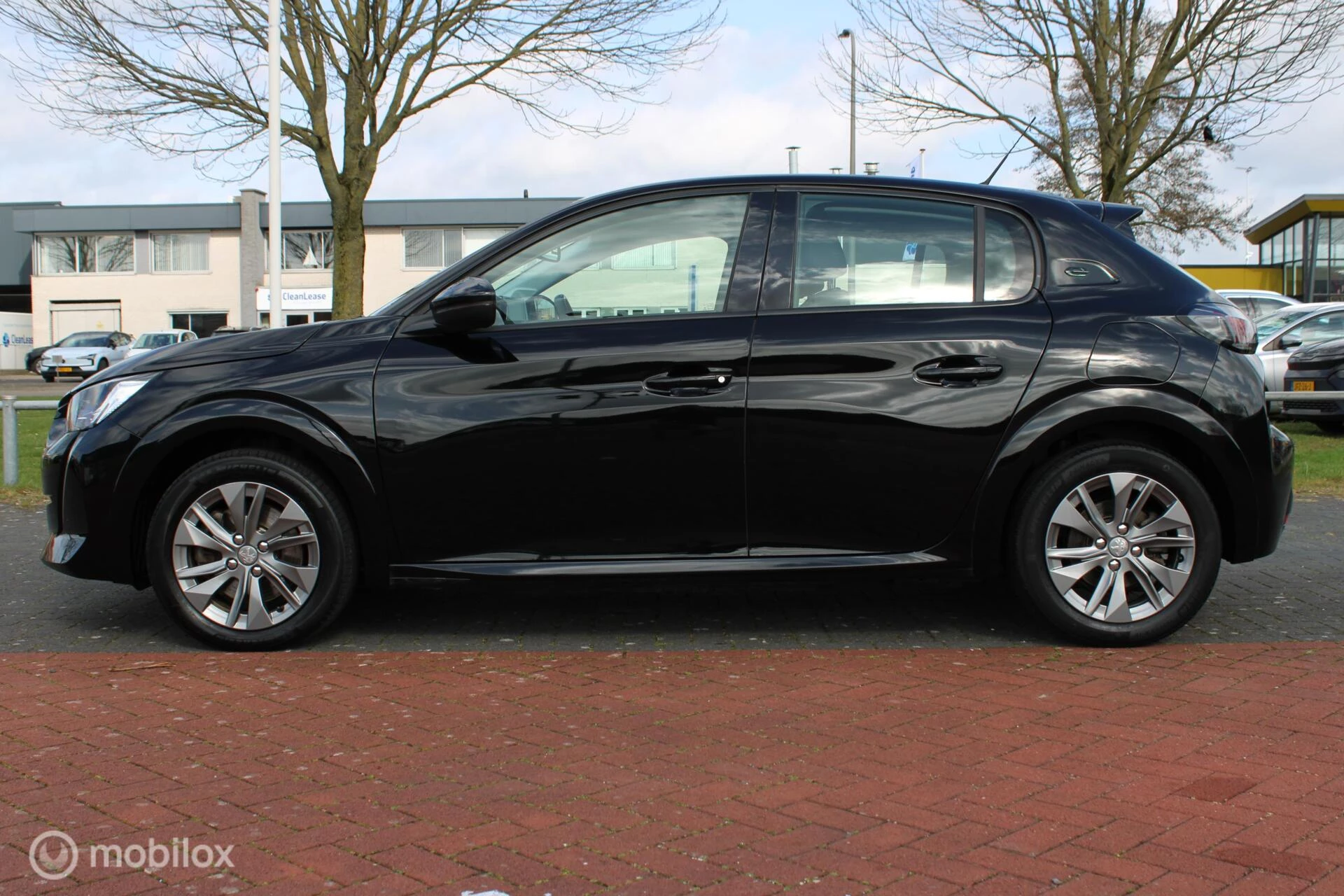 Hoofdafbeelding Peugeot e-208