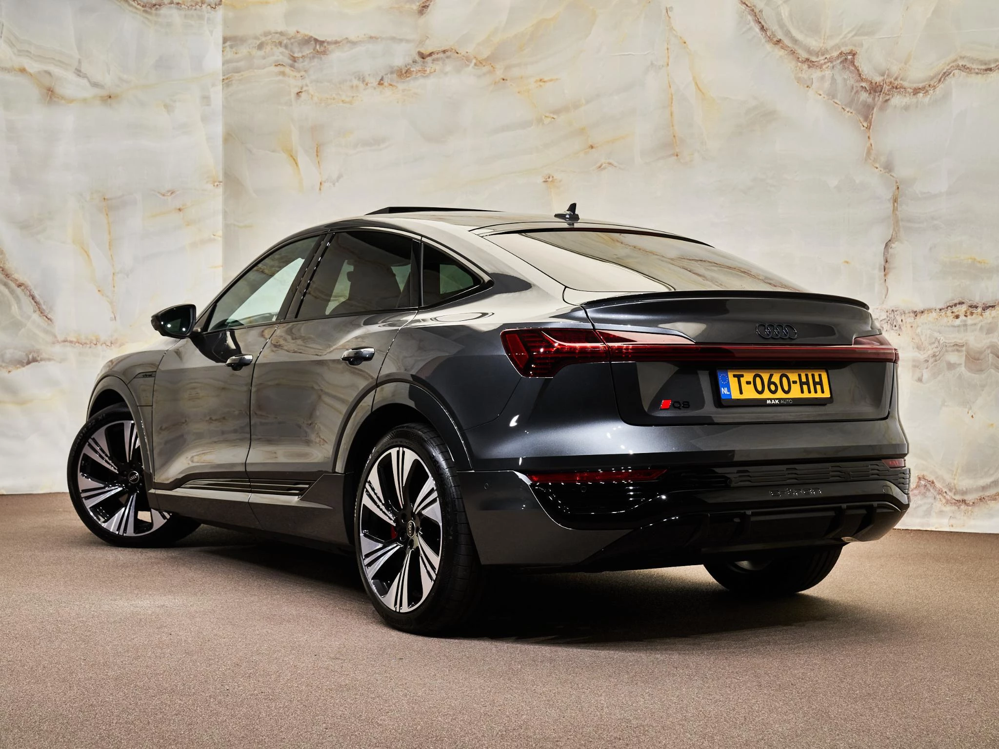 Hoofdafbeelding Audi Q8 Sportback e-tron