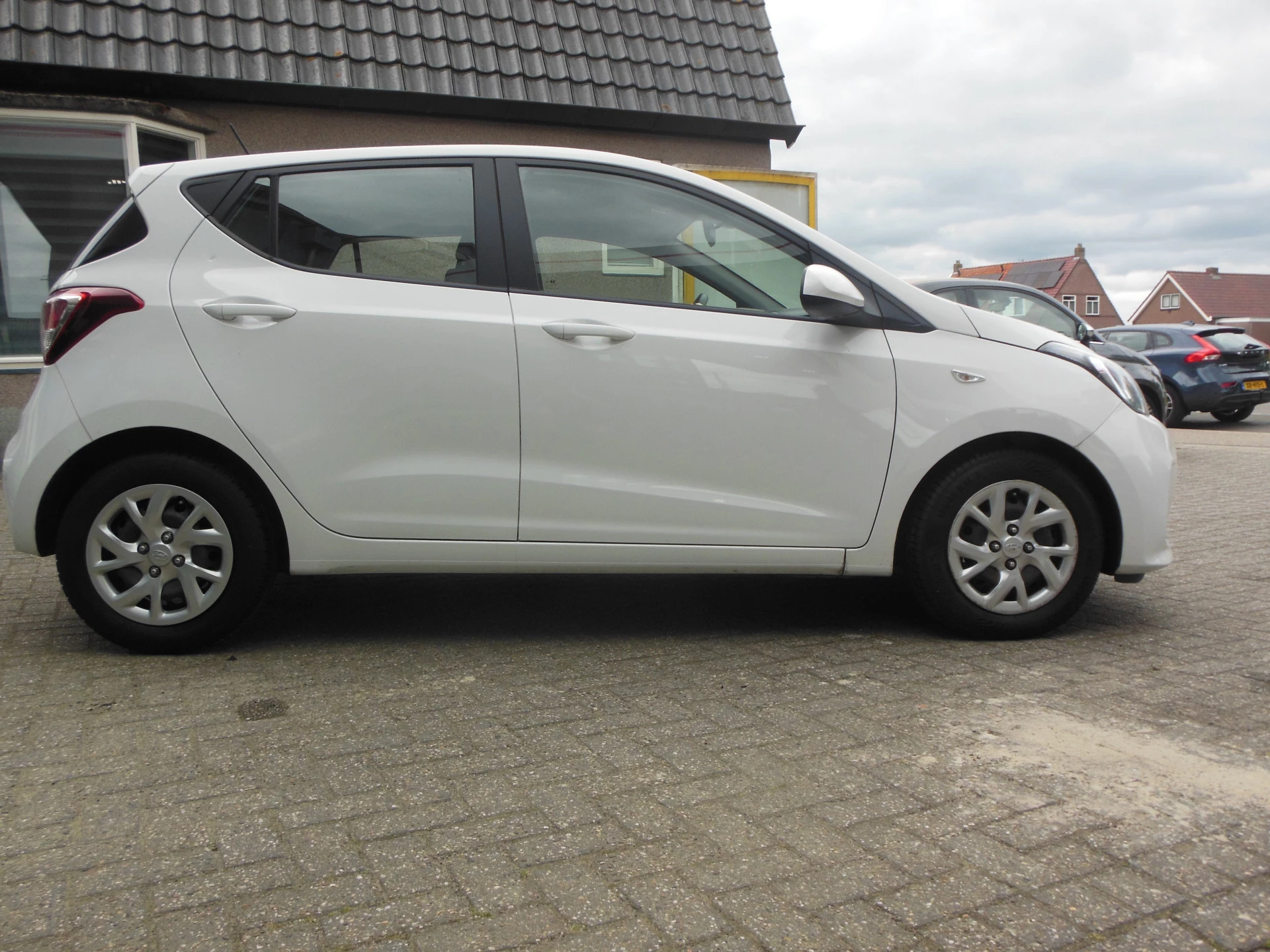 Hoofdafbeelding Hyundai i10