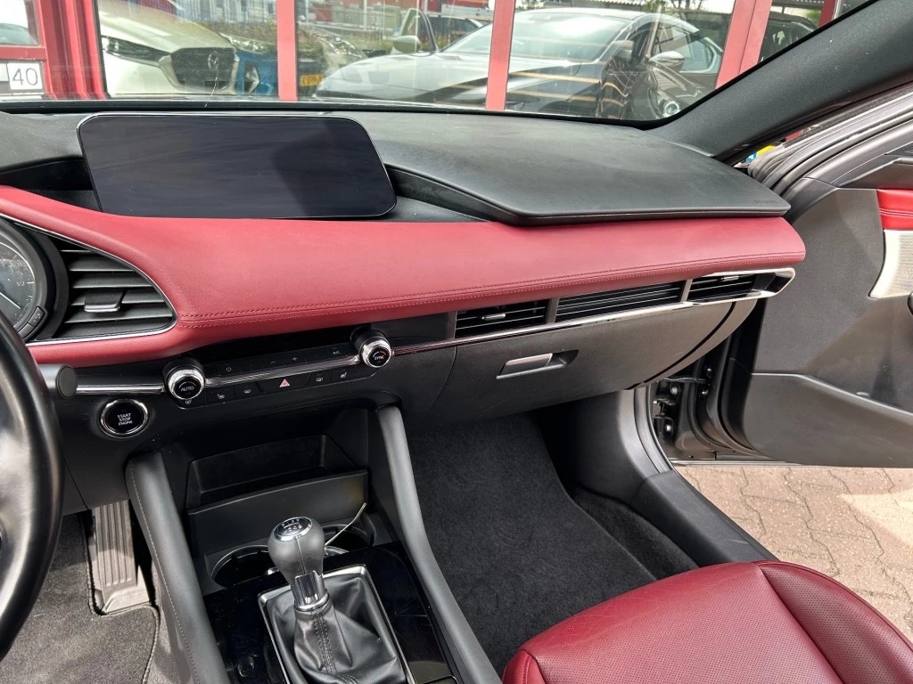 Hoofdafbeelding Mazda 3