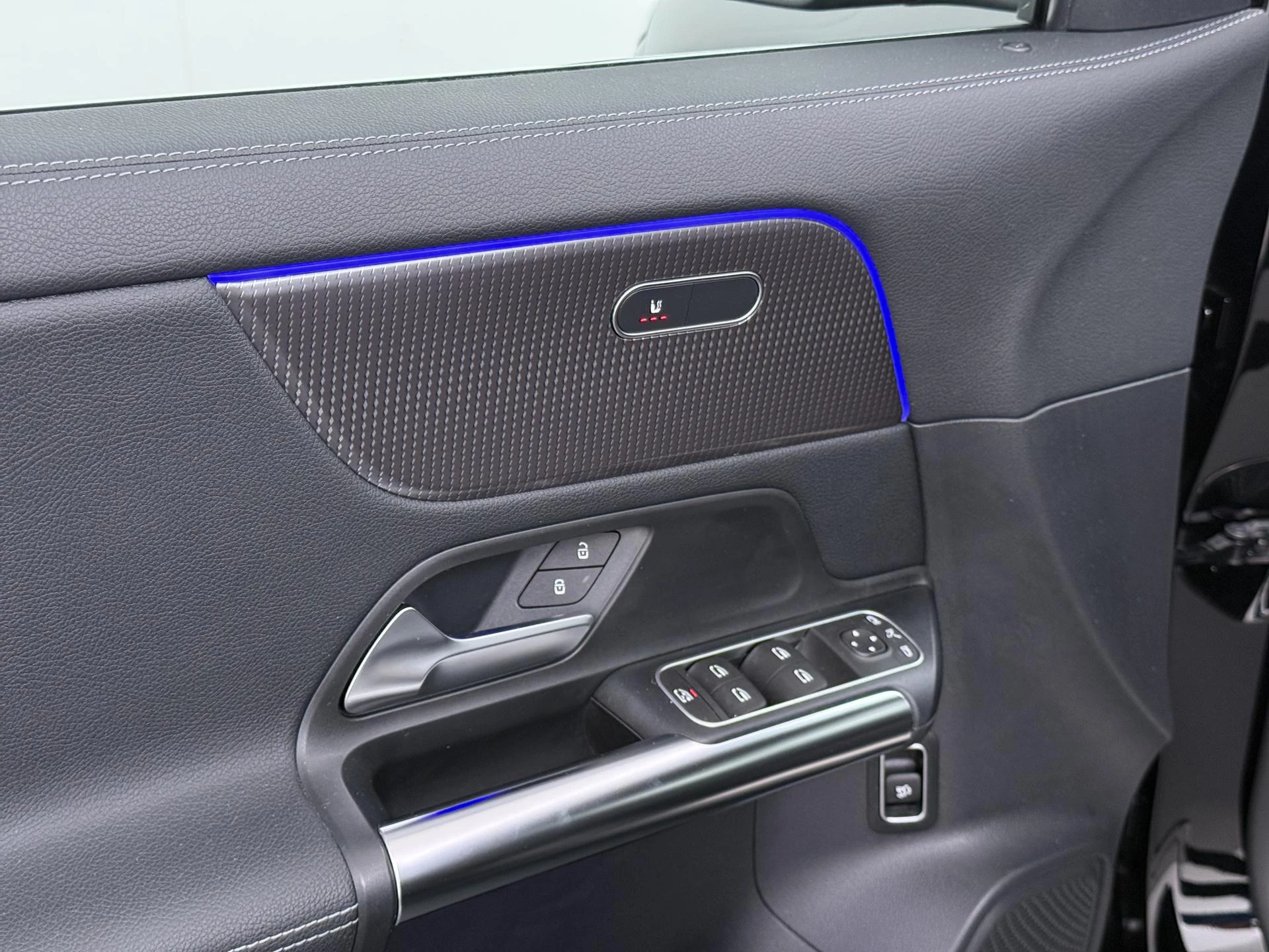 Hoofdafbeelding Mercedes-Benz EQA