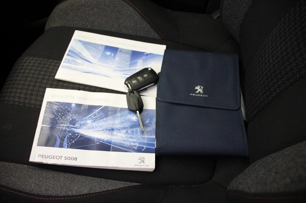 Hoofdafbeelding Peugeot 5008