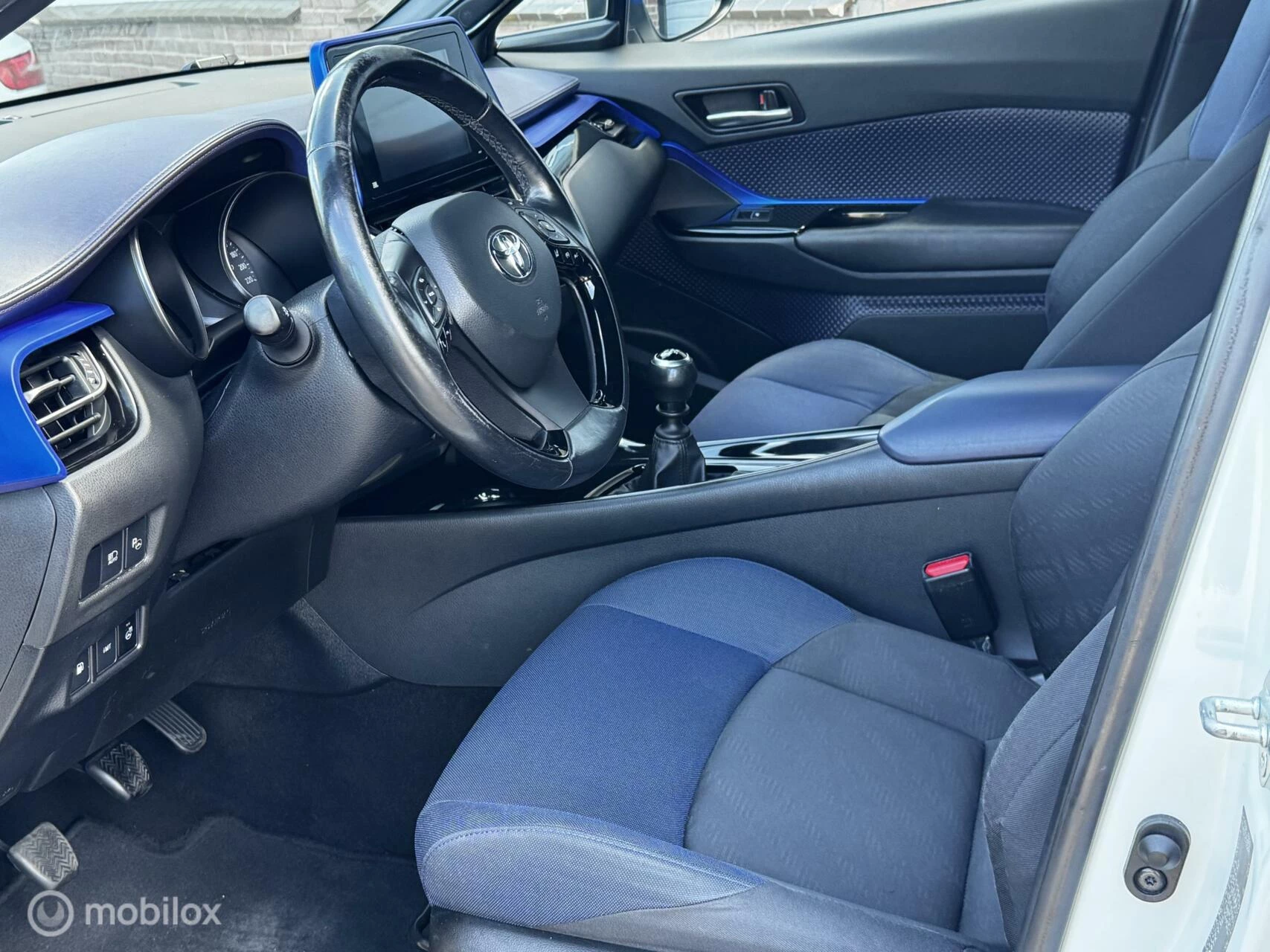 Hoofdafbeelding Toyota C-HR