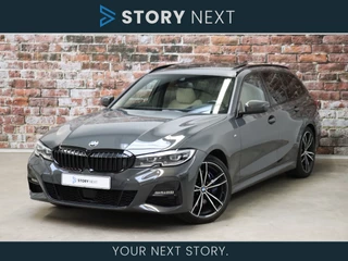 BMW 3 Serie Touring 320i High Executive M Sport Pakket Automaat / Live Cockpit Professional / Panoramadak / Leder / Head-Up Display / Active Cruise Control met Stop & Go / Shadow Line / Extra Getint Glas / Achteruitrijcamera / M Sportremsysteem / 19 Inch / Stoelverwarming / DAB