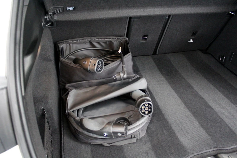 Hoofdafbeelding Mercedes-Benz EQA