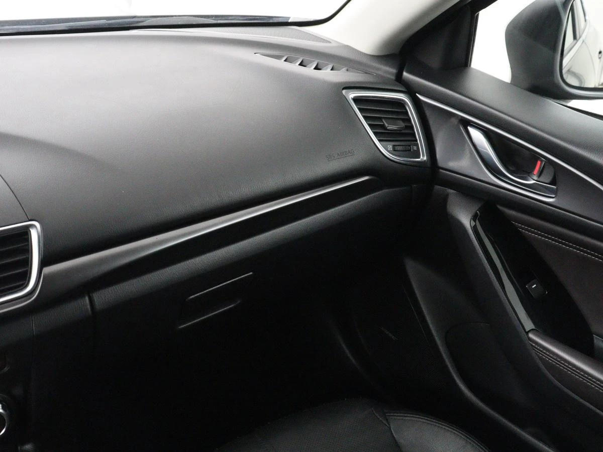 Hoofdafbeelding Mazda 3