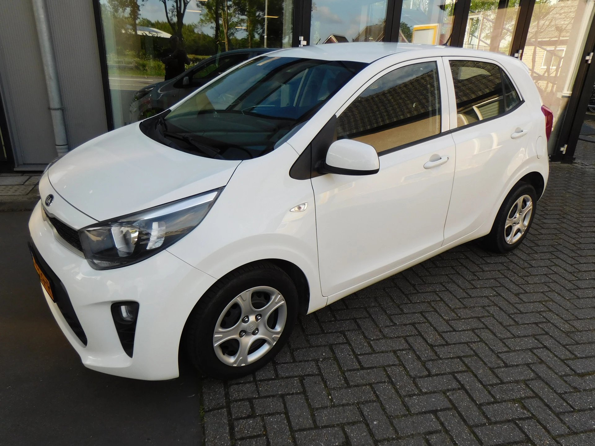 Hoofdafbeelding Kia Picanto