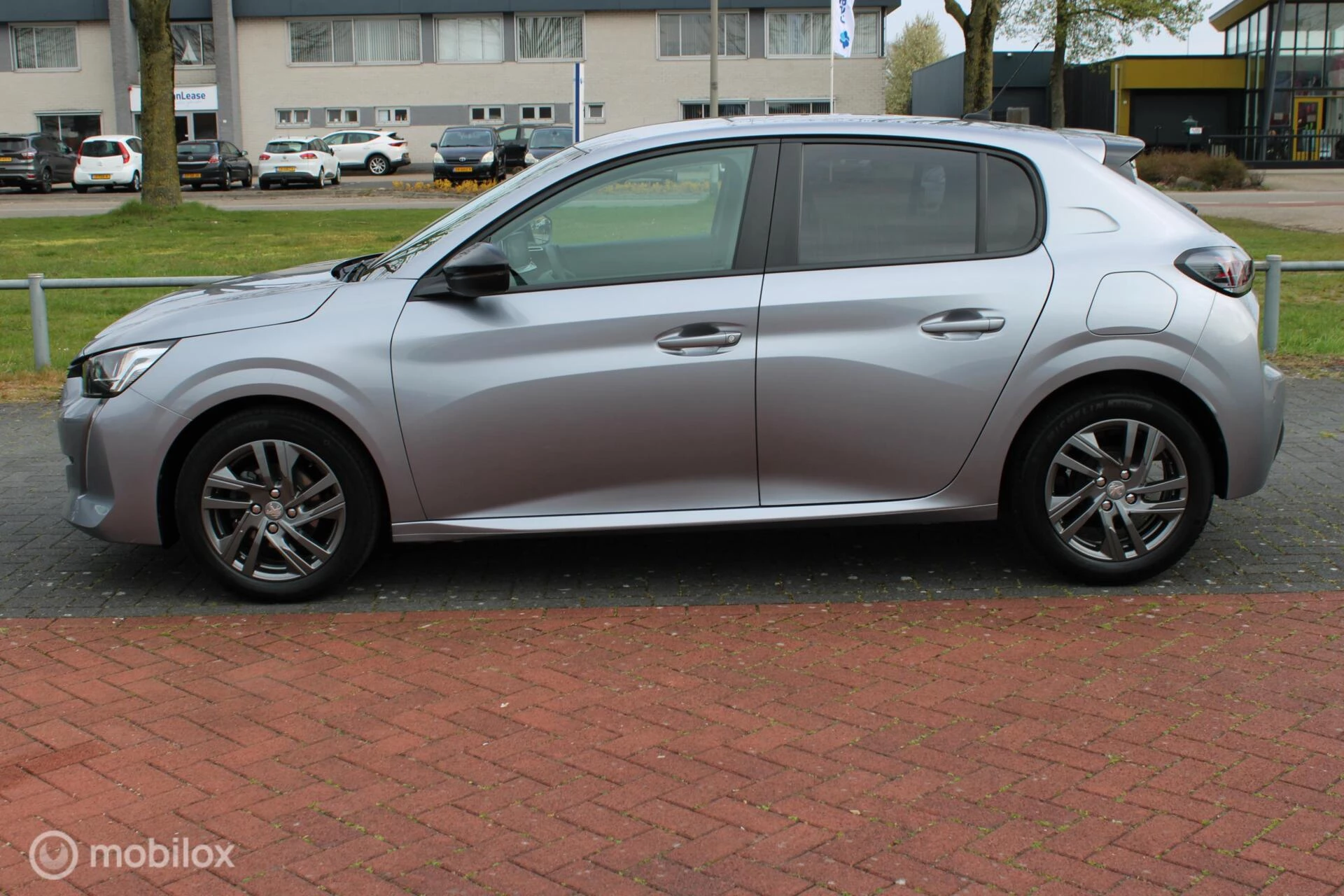 Hoofdafbeelding Peugeot 208