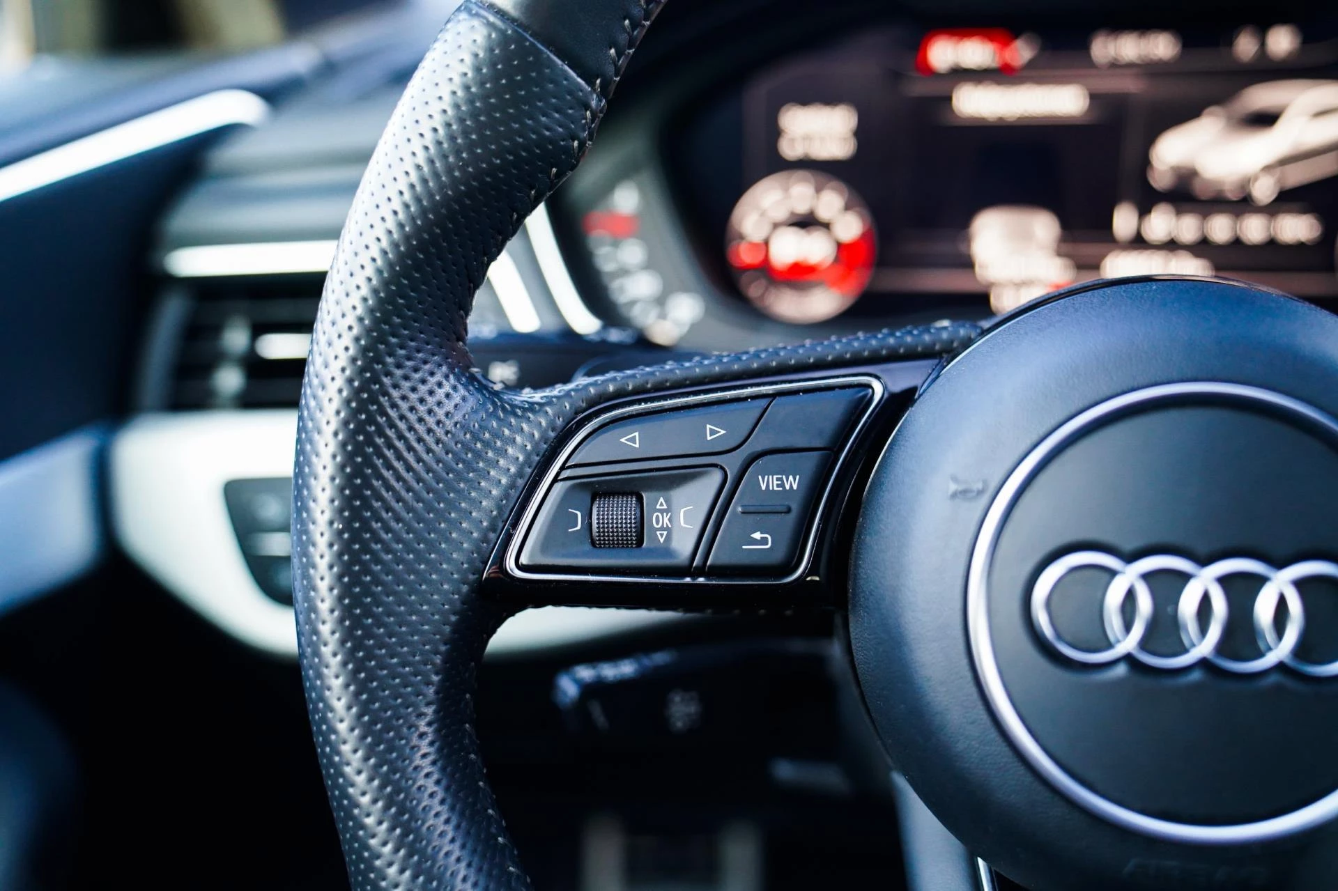 Hoofdafbeelding Audi A4