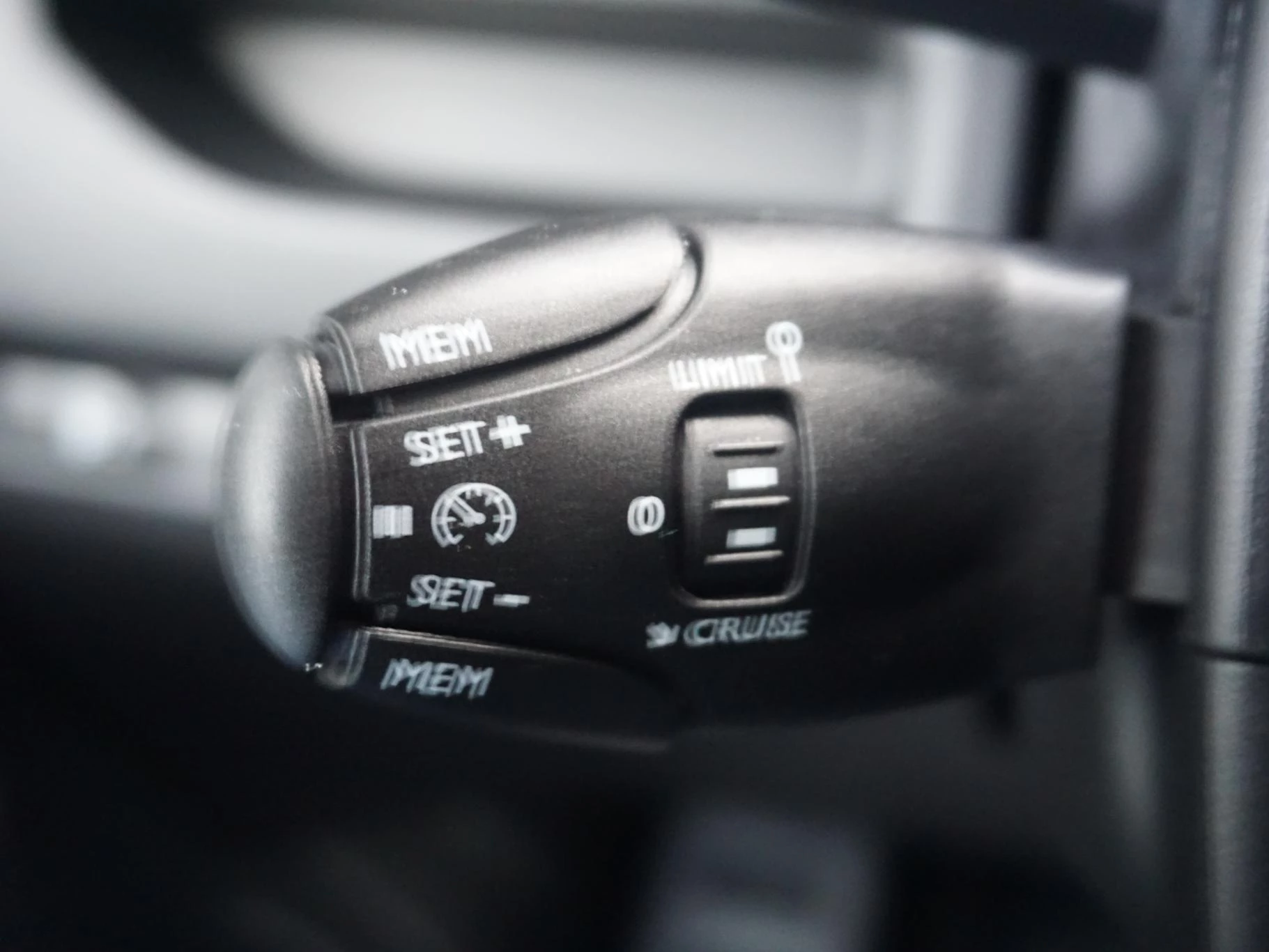 Hoofdafbeelding Peugeot e-Expert