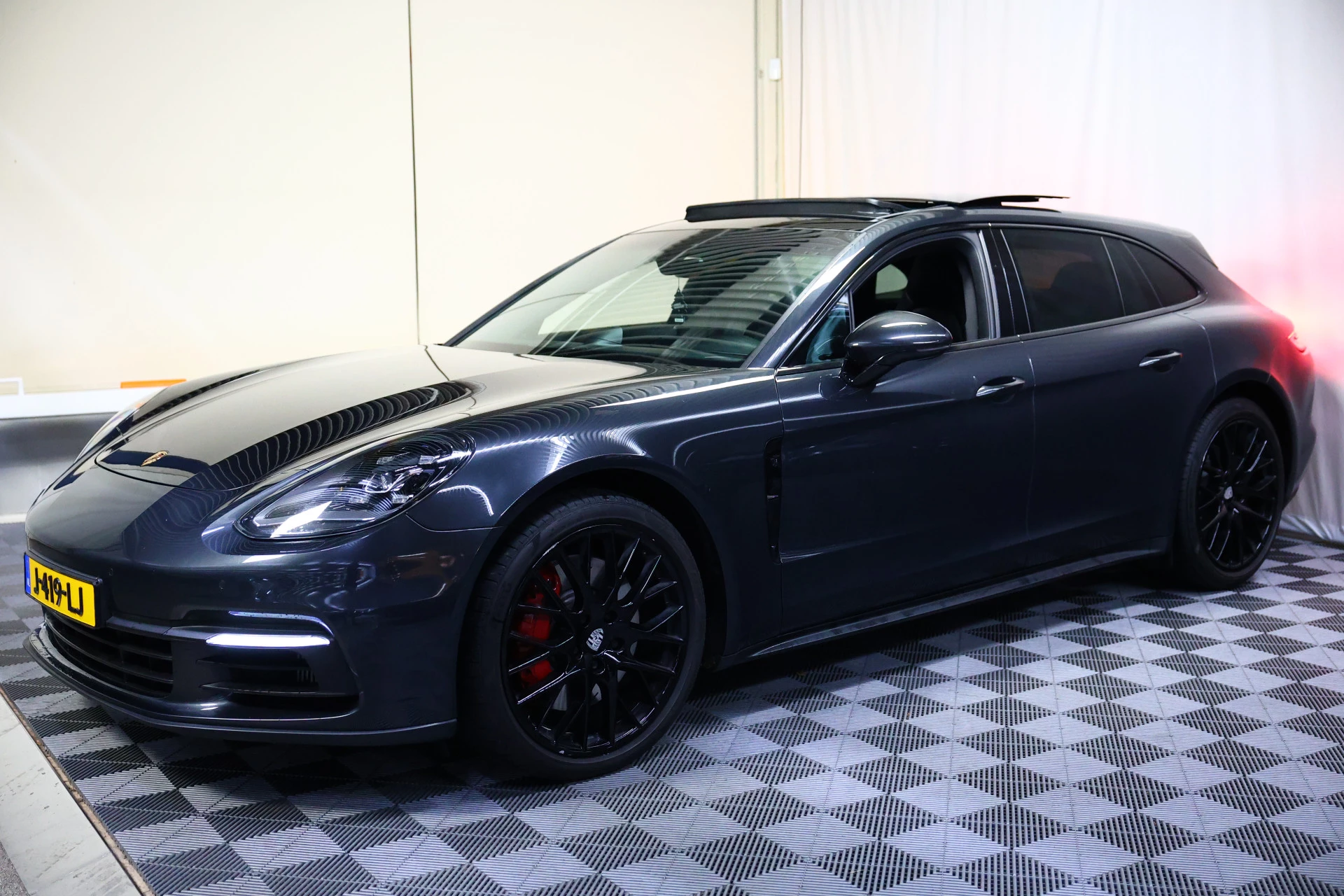 Hoofdafbeelding Porsche Panamera