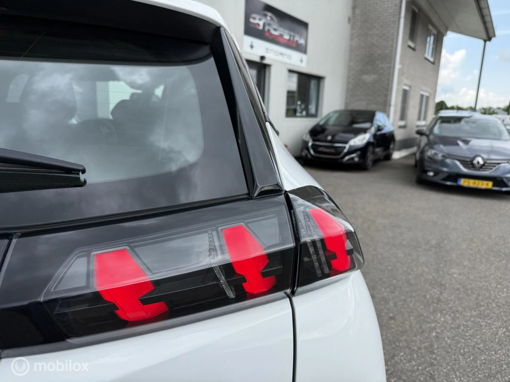 Hoofdafbeelding Peugeot 2008