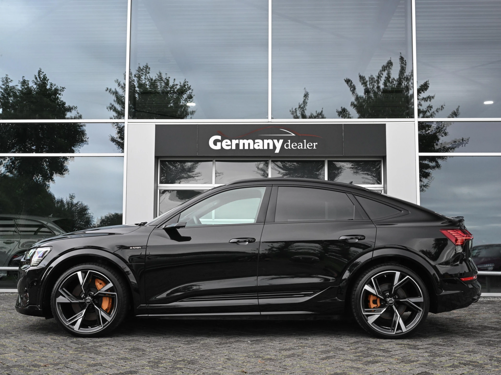 Hoofdafbeelding Audi e-tron