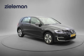 Hoofdafbeelding Volkswagen e-Golf Volkswagen e-Golf Electric - Navi, Camera, Cruise, Clima