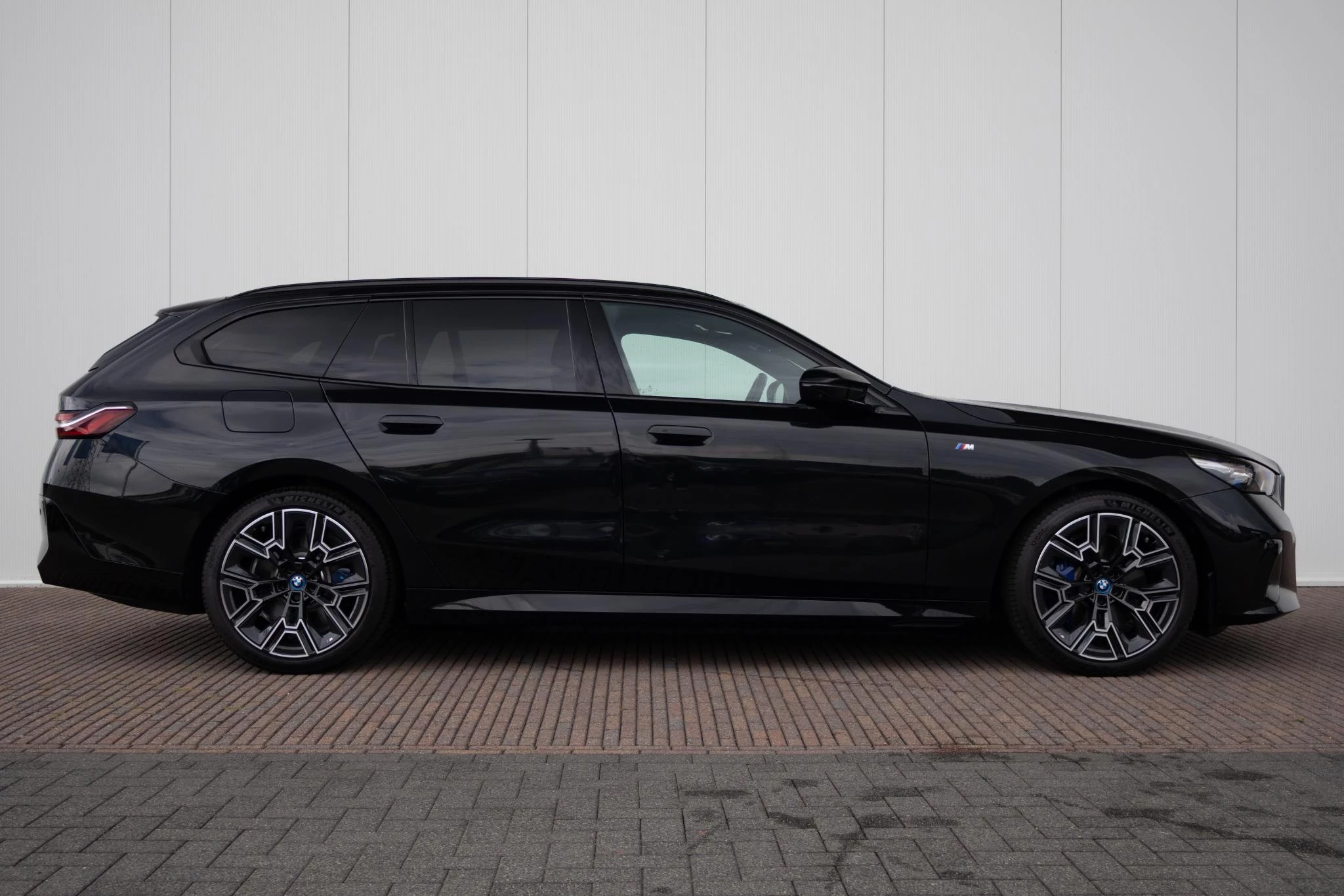Hoofdafbeelding BMW i5