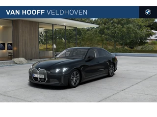 BMW i4 eDrive35 / Achteruitrijcamera / Active Cruise Control / Comfort Access / Live Cockpit Plus / Parking Assistant / Stuurverwarming