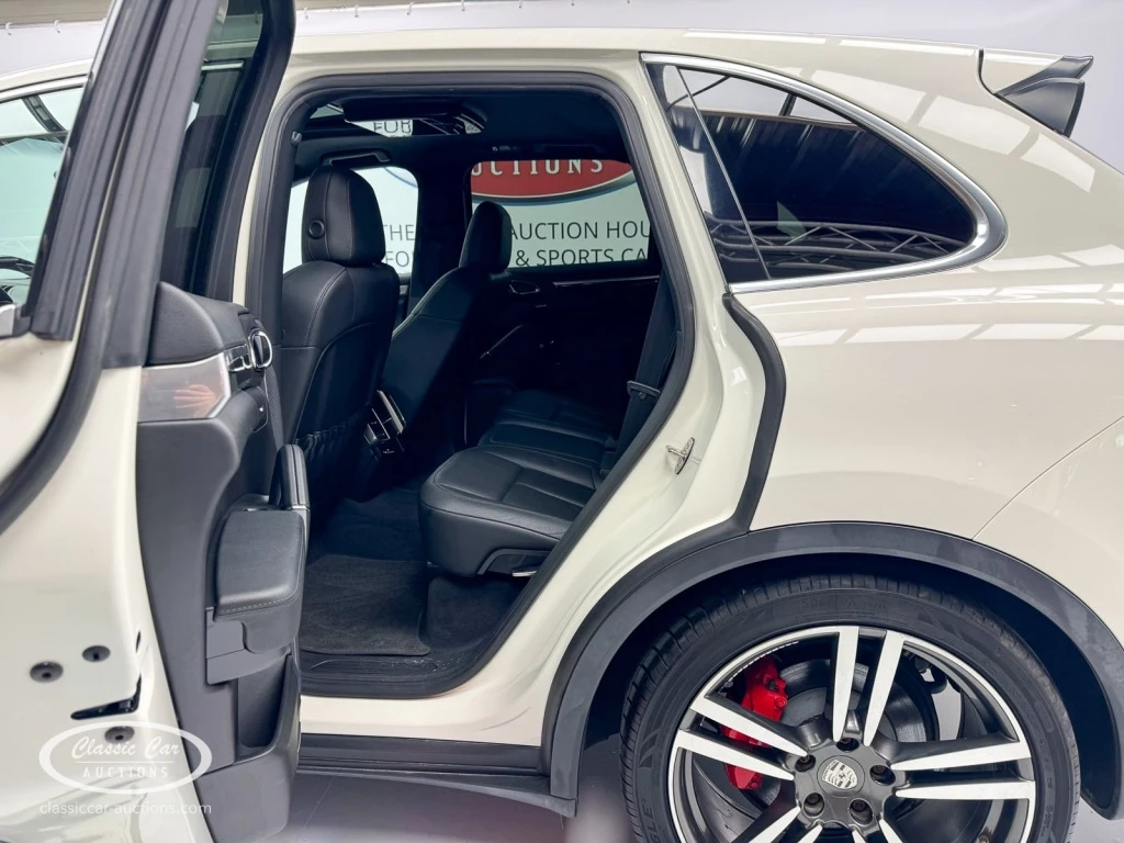 Hoofdafbeelding Porsche Cayenne