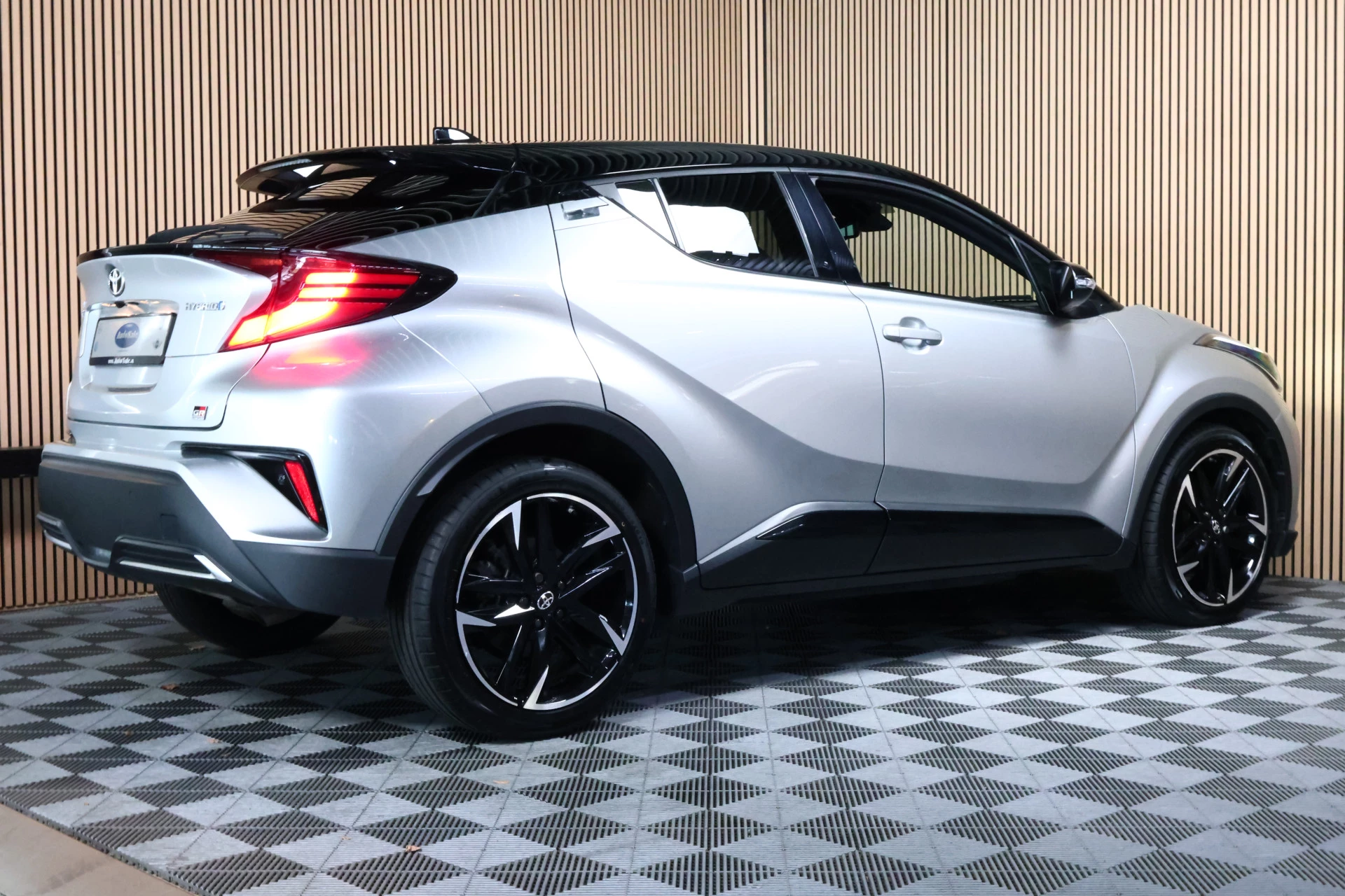 Hoofdafbeelding Toyota C-HR