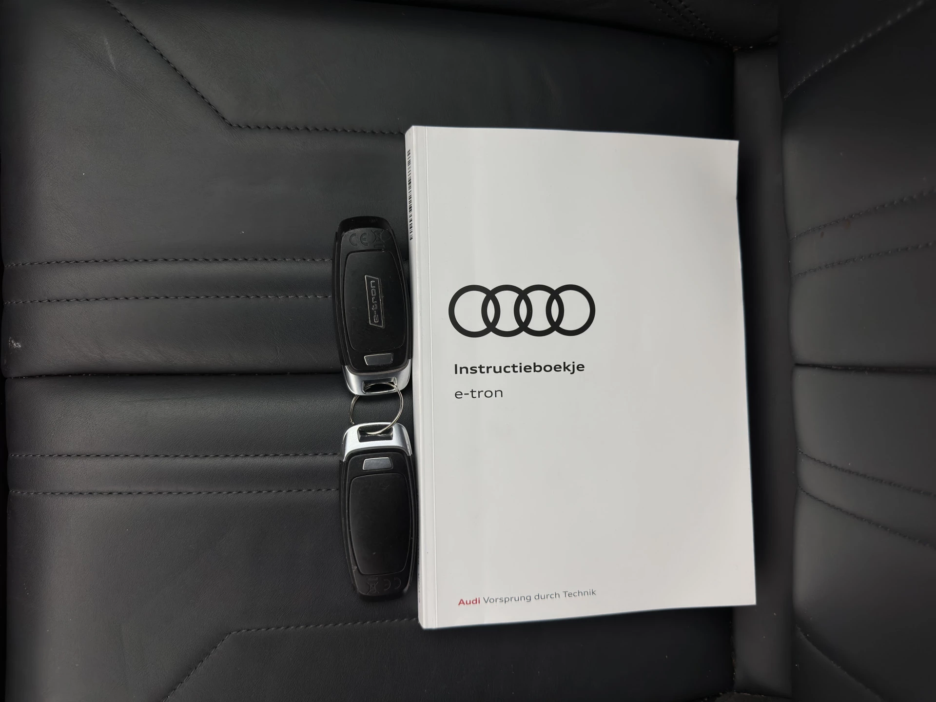 Hoofdafbeelding Audi e-tron