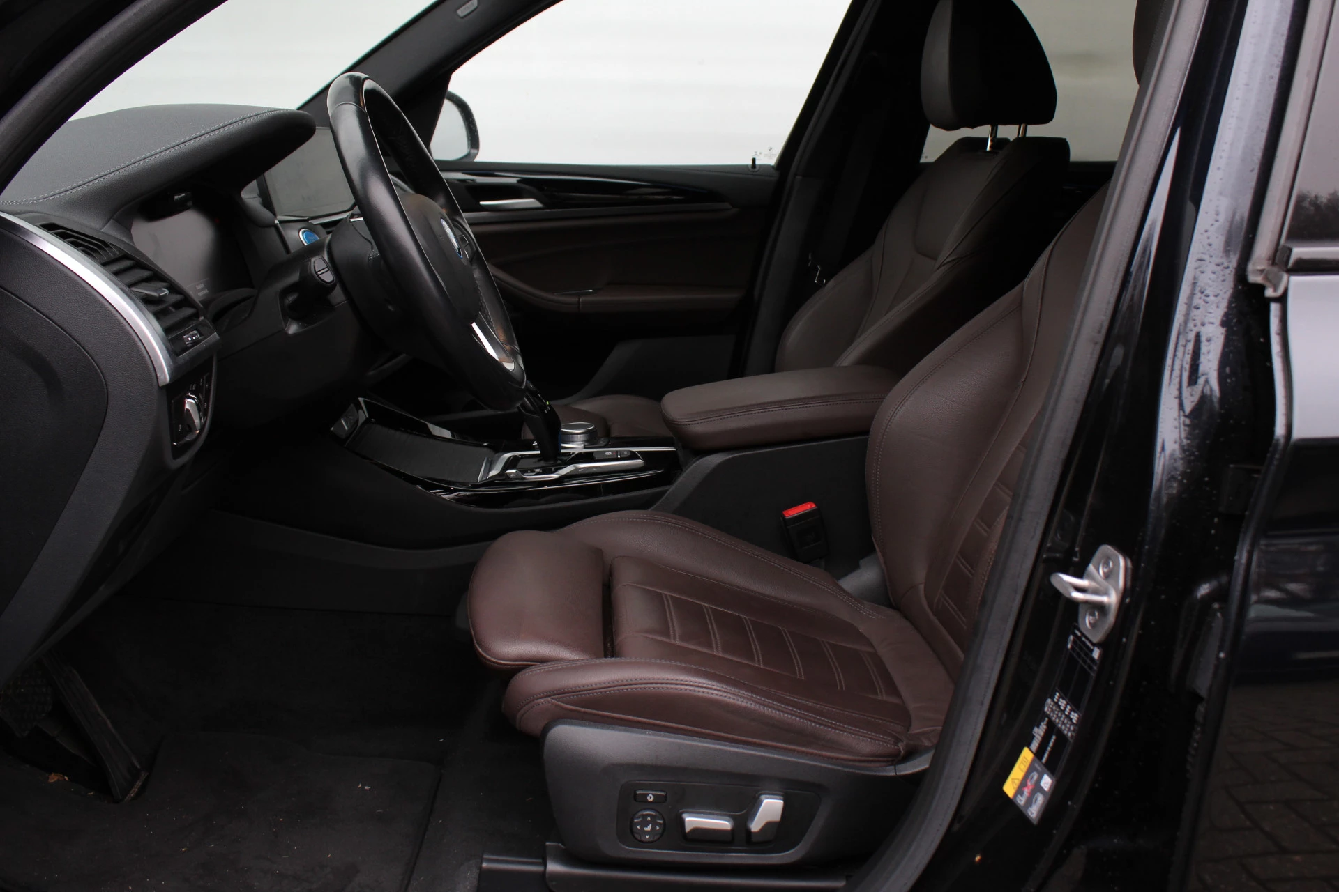 Hoofdafbeelding BMW iX3