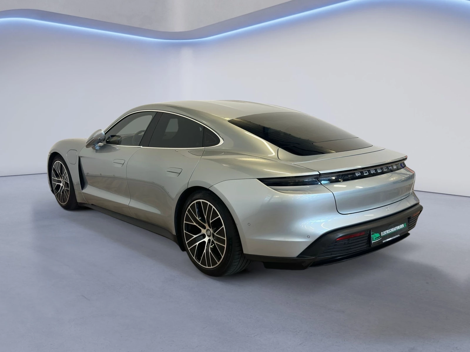 Hoofdafbeelding Porsche Taycan