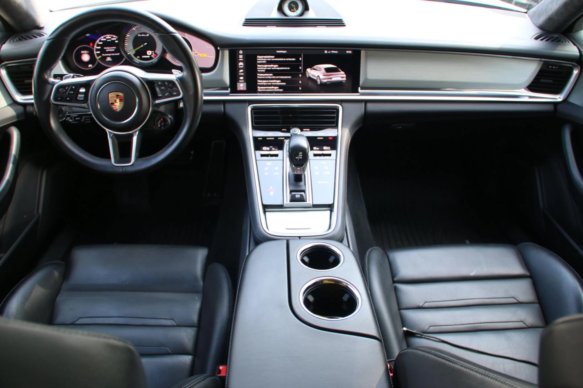 Hoofdafbeelding Porsche Panamera