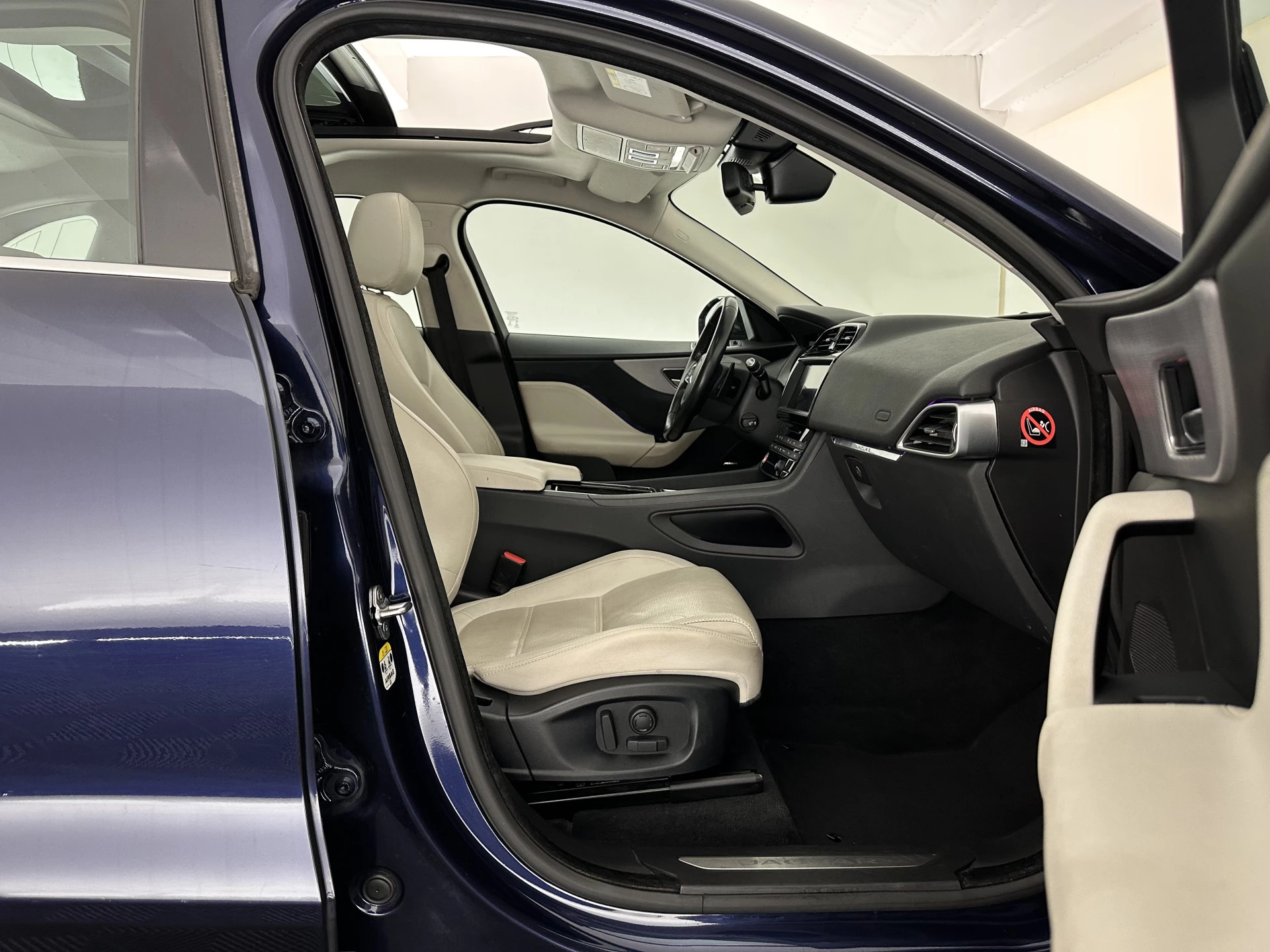 Hoofdafbeelding Jaguar F-PACE