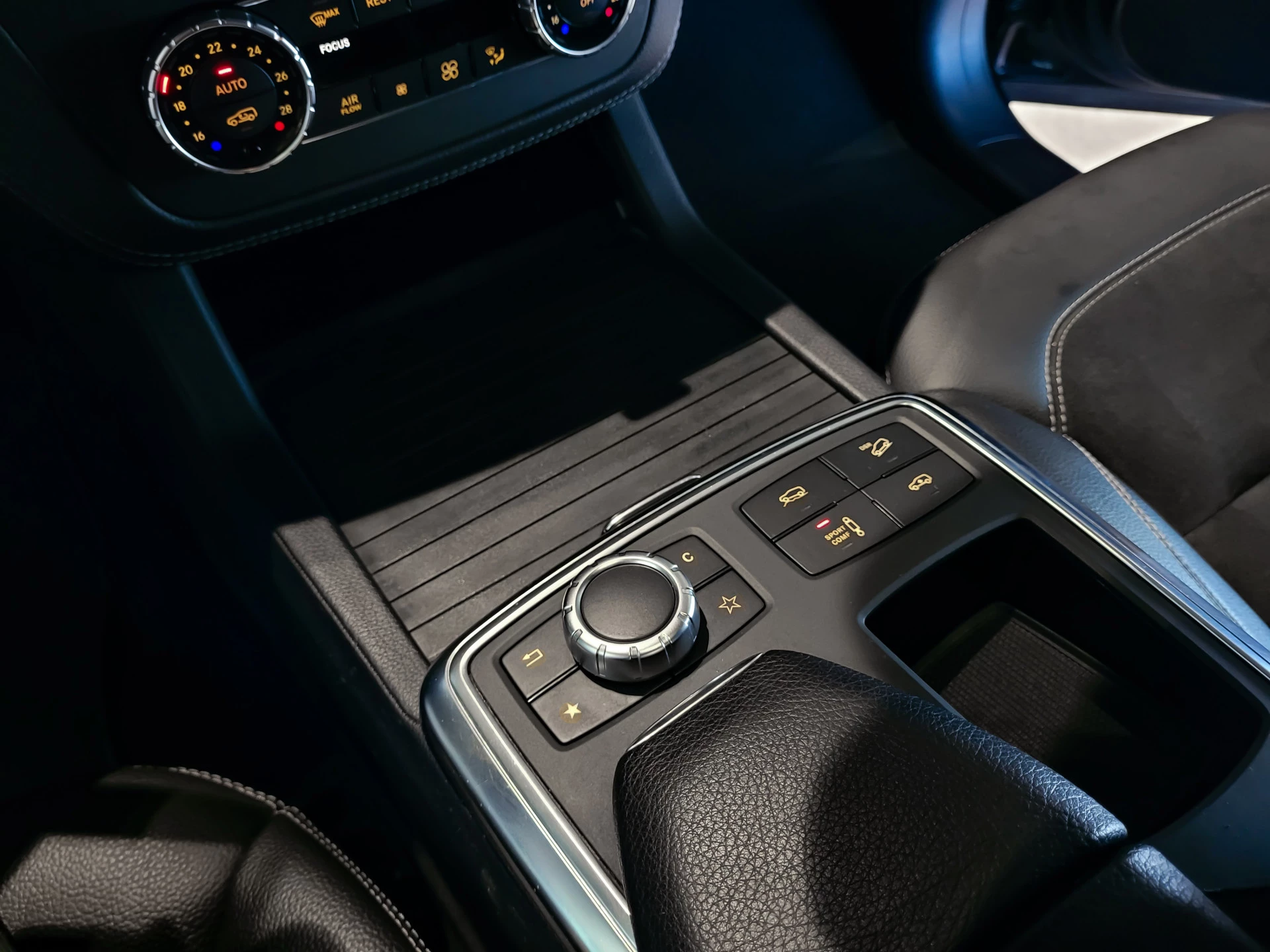 Hoofdafbeelding Mercedes-Benz M-Klasse