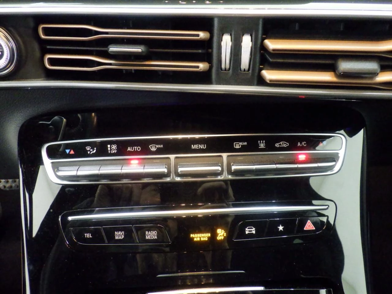 Hoofdafbeelding Mercedes-Benz EQC