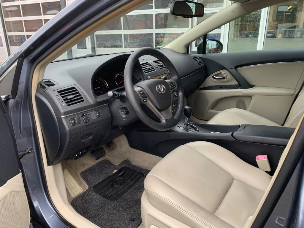 Hoofdafbeelding Toyota Avensis