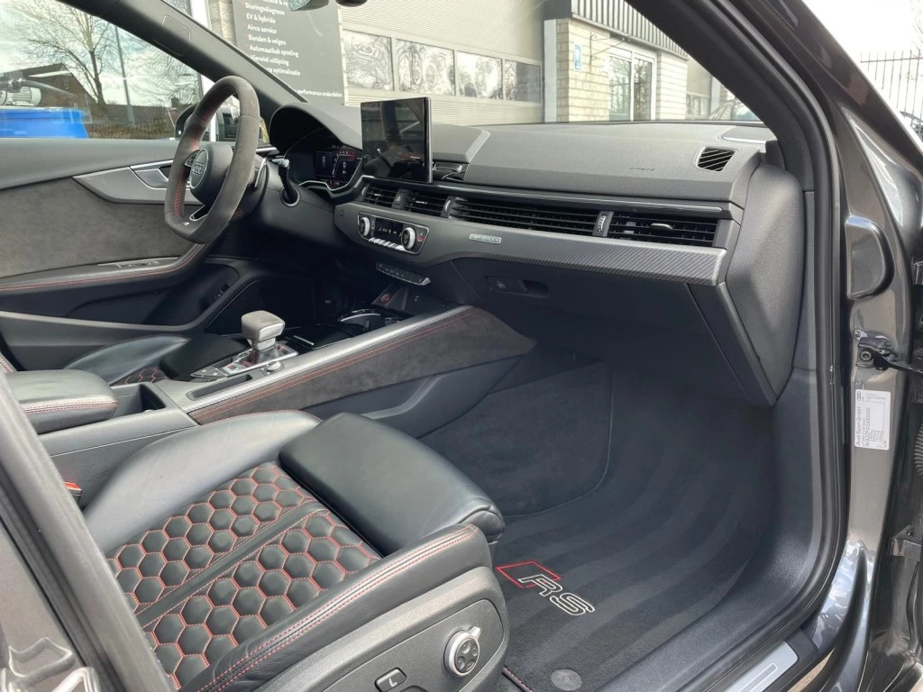Hoofdafbeelding Audi RS4