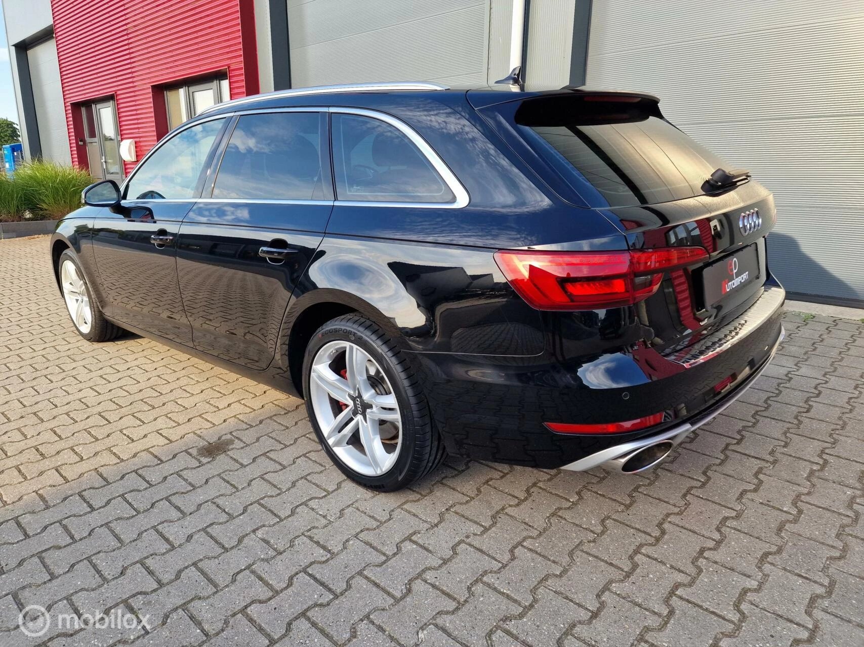 Hoofdafbeelding Audi A4