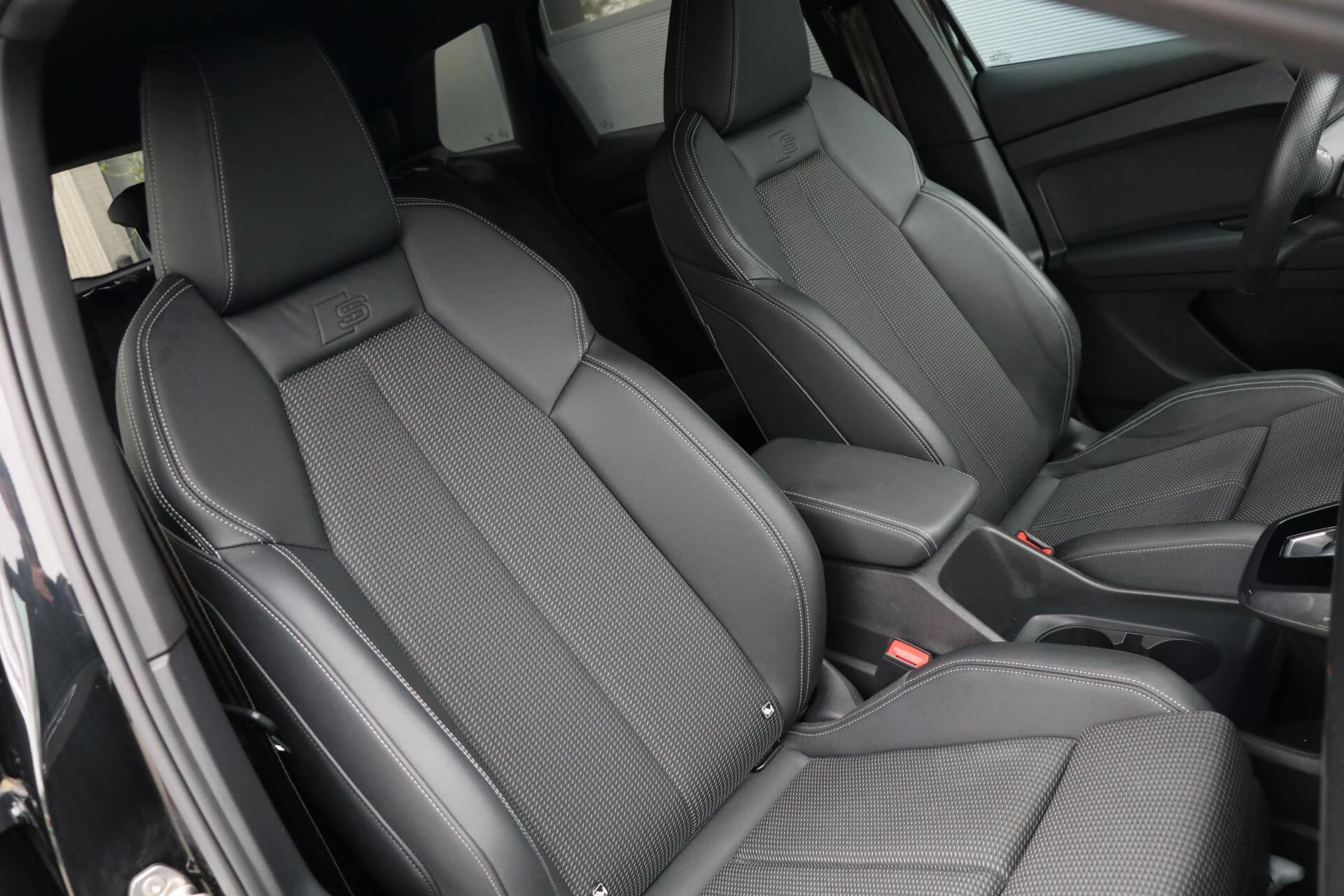 Hoofdafbeelding Audi Q4 e-tron