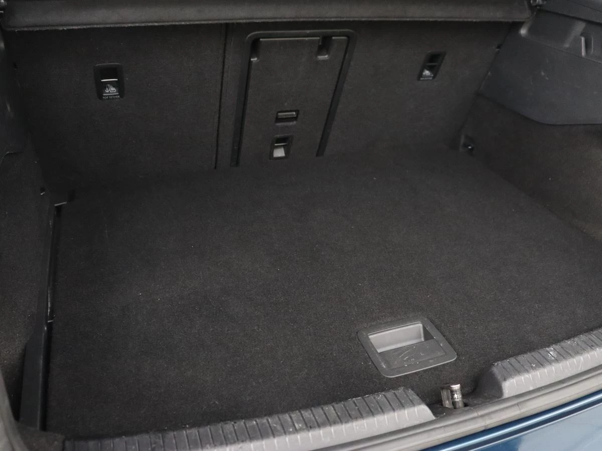 Hoofdafbeelding CUPRA Born