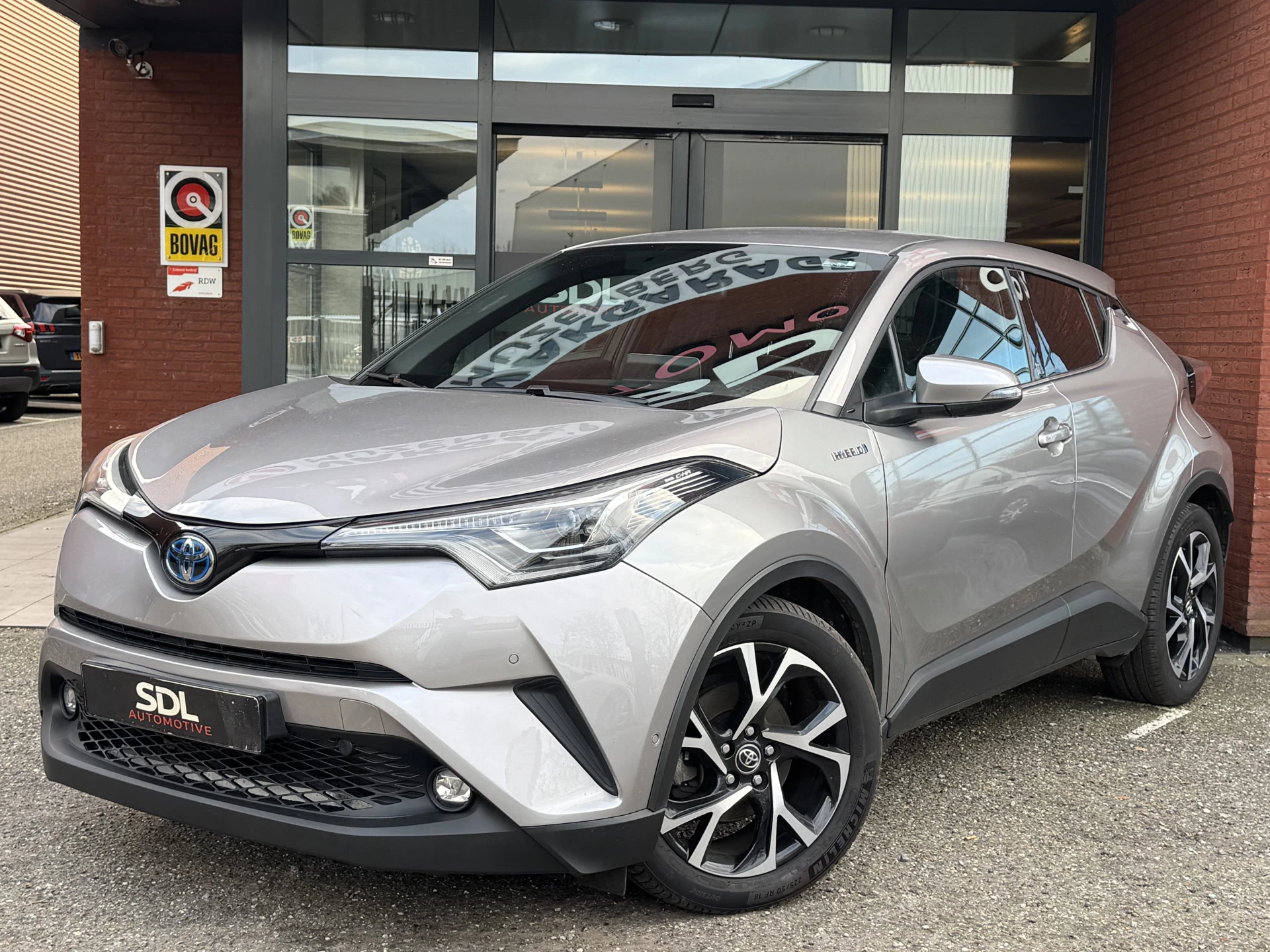 Hoofdafbeelding Toyota C-HR