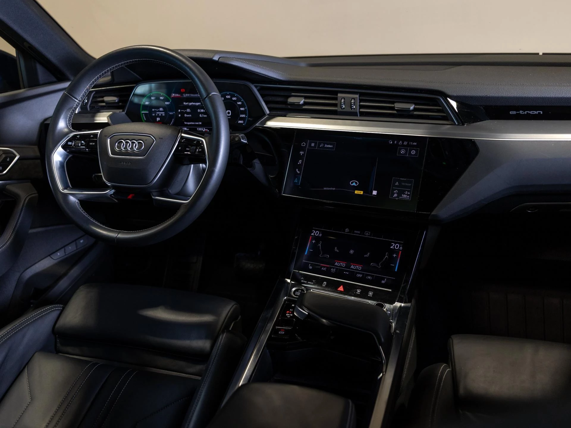 Hoofdafbeelding Audi e-tron