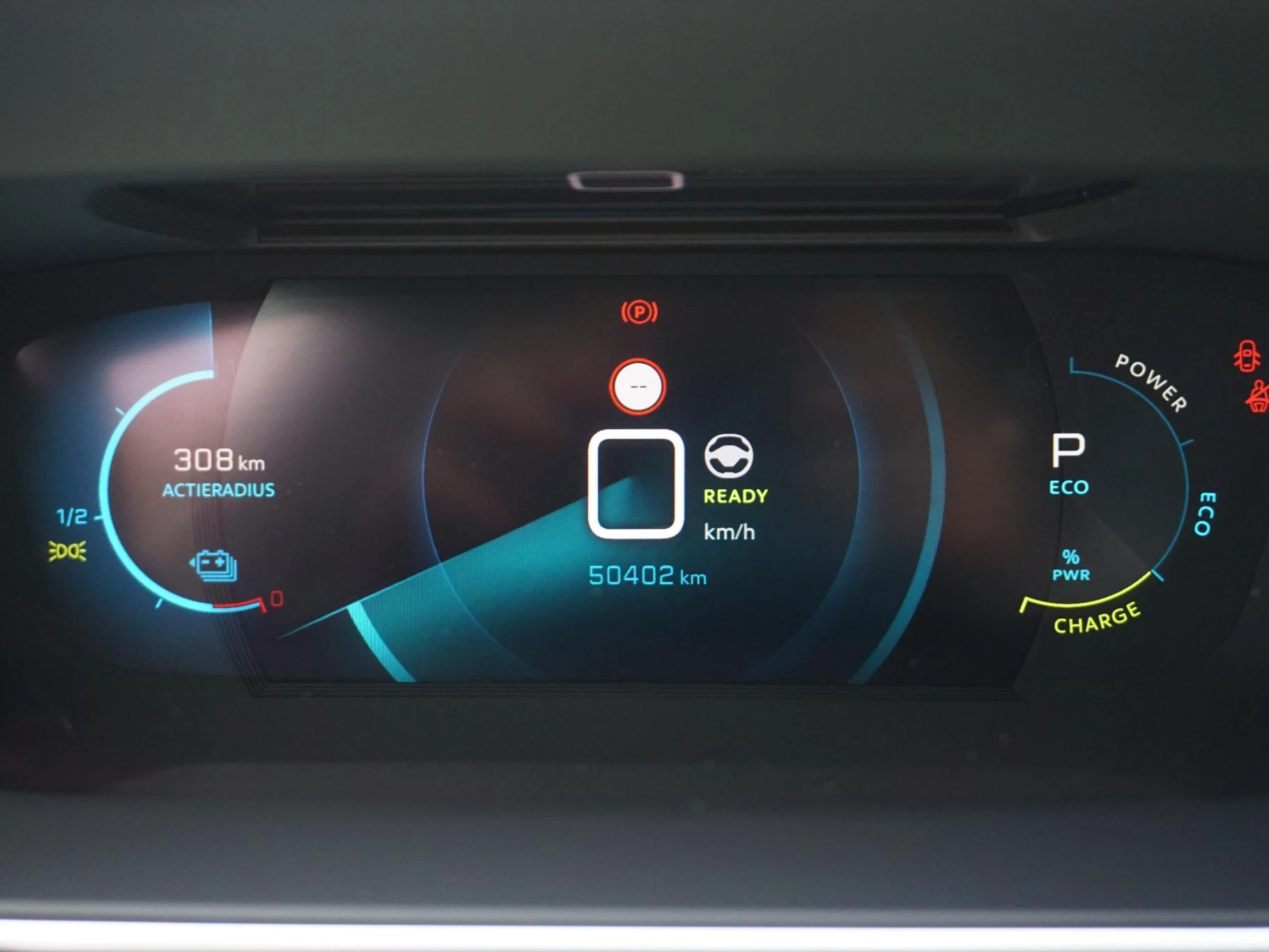 Hoofdafbeelding Peugeot e-208